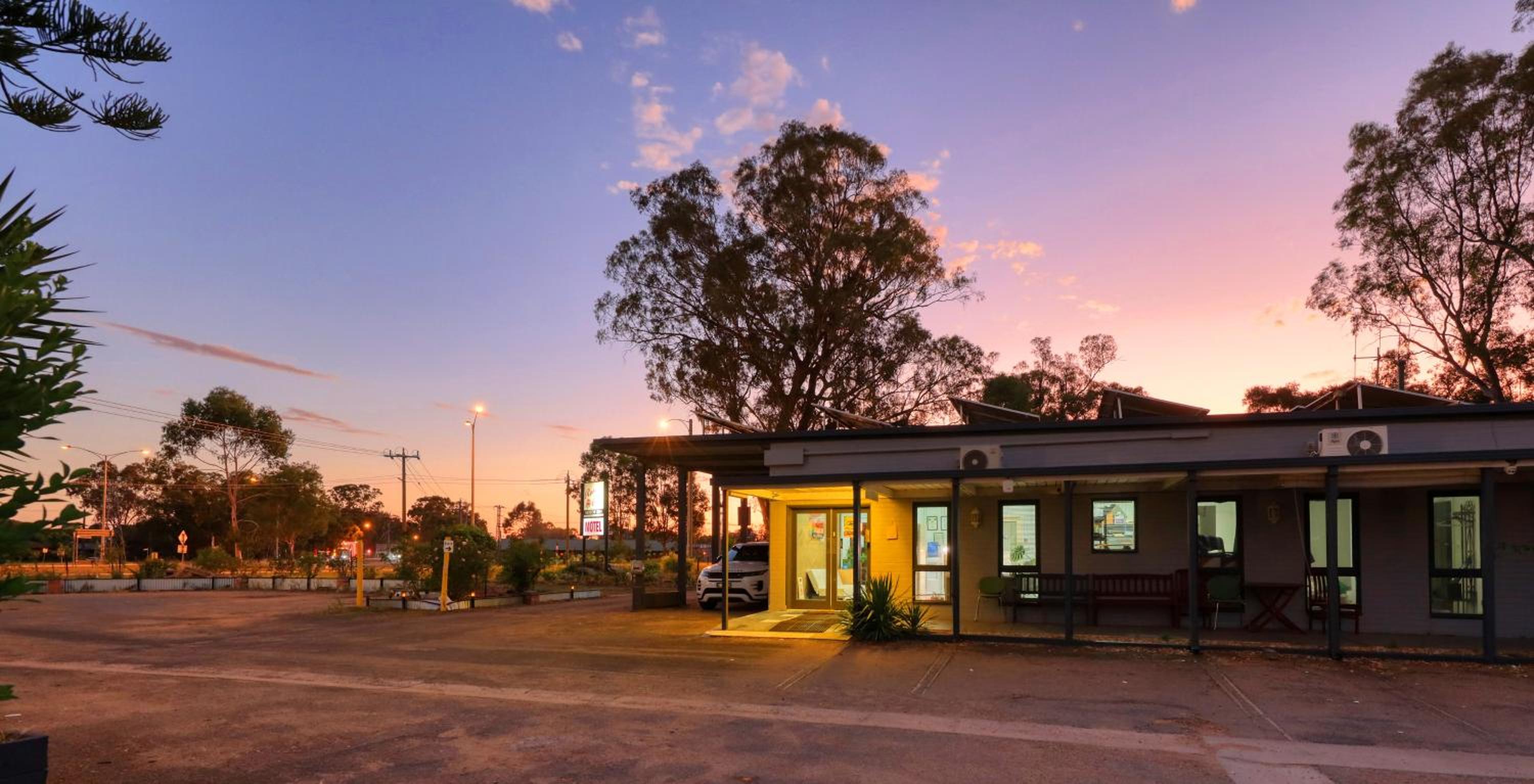 Rose City Motor Inn