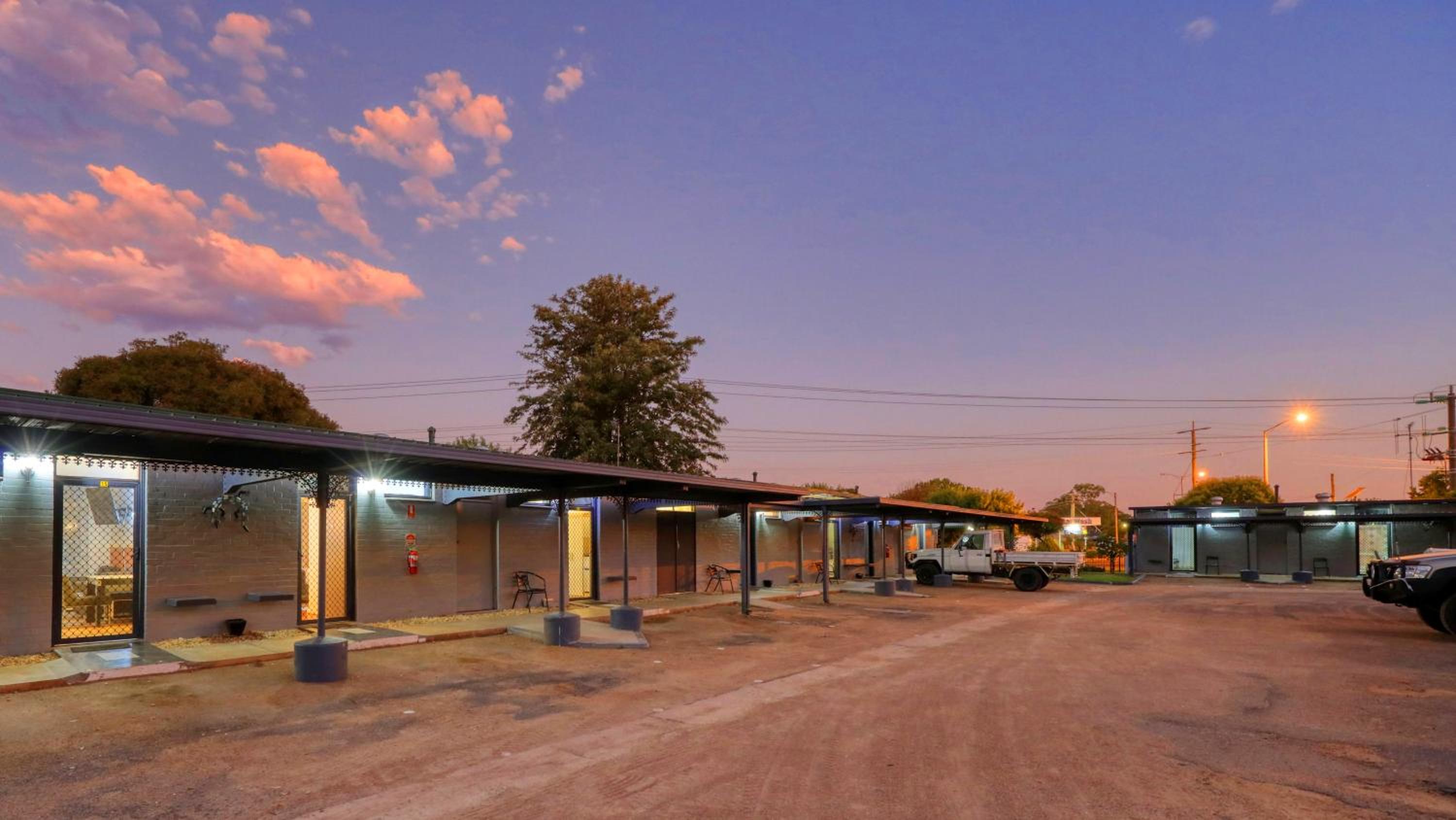 Rose City Motor Inn