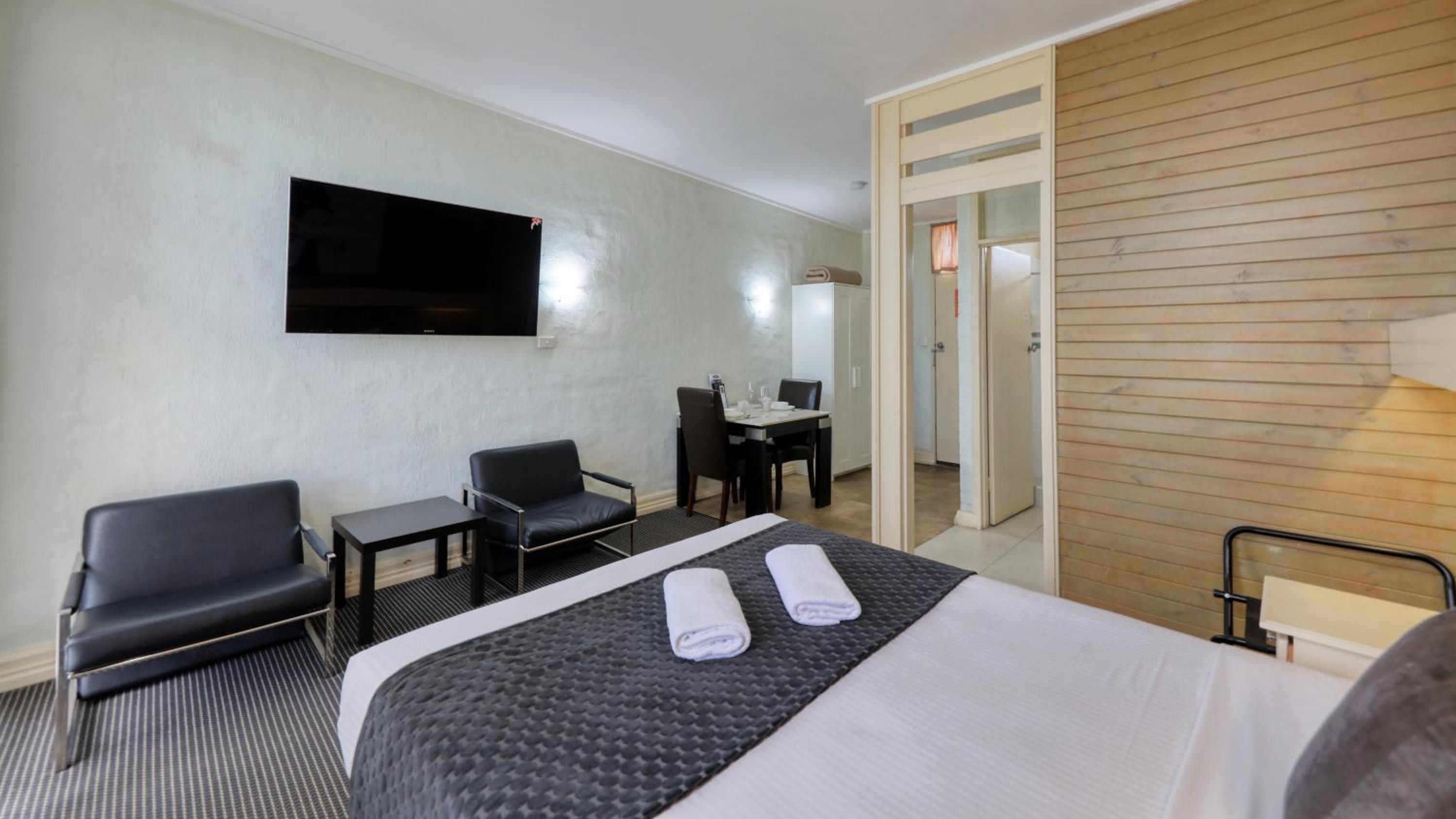 Rose City Motor Inn