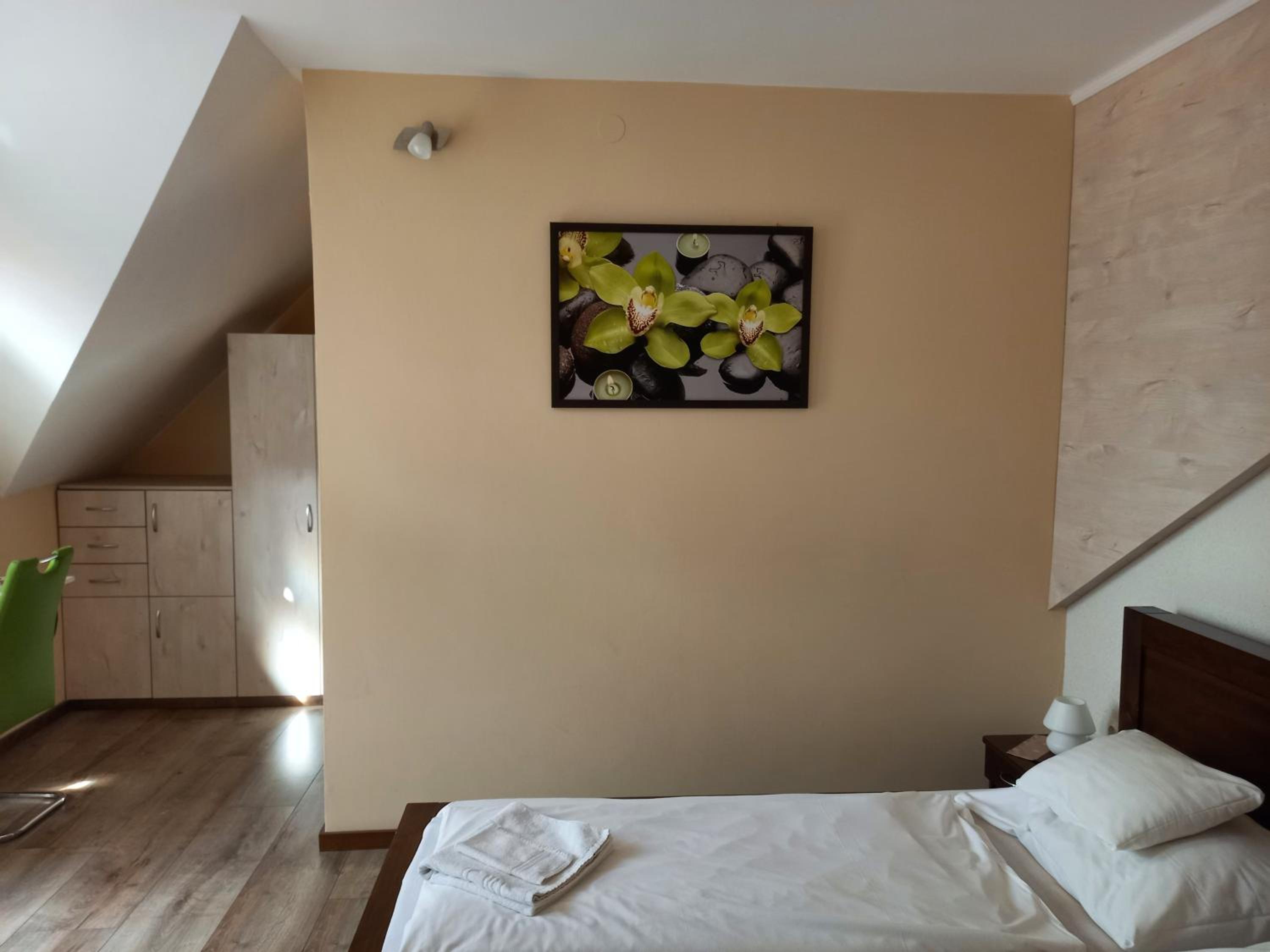 Médea Apartman view 5