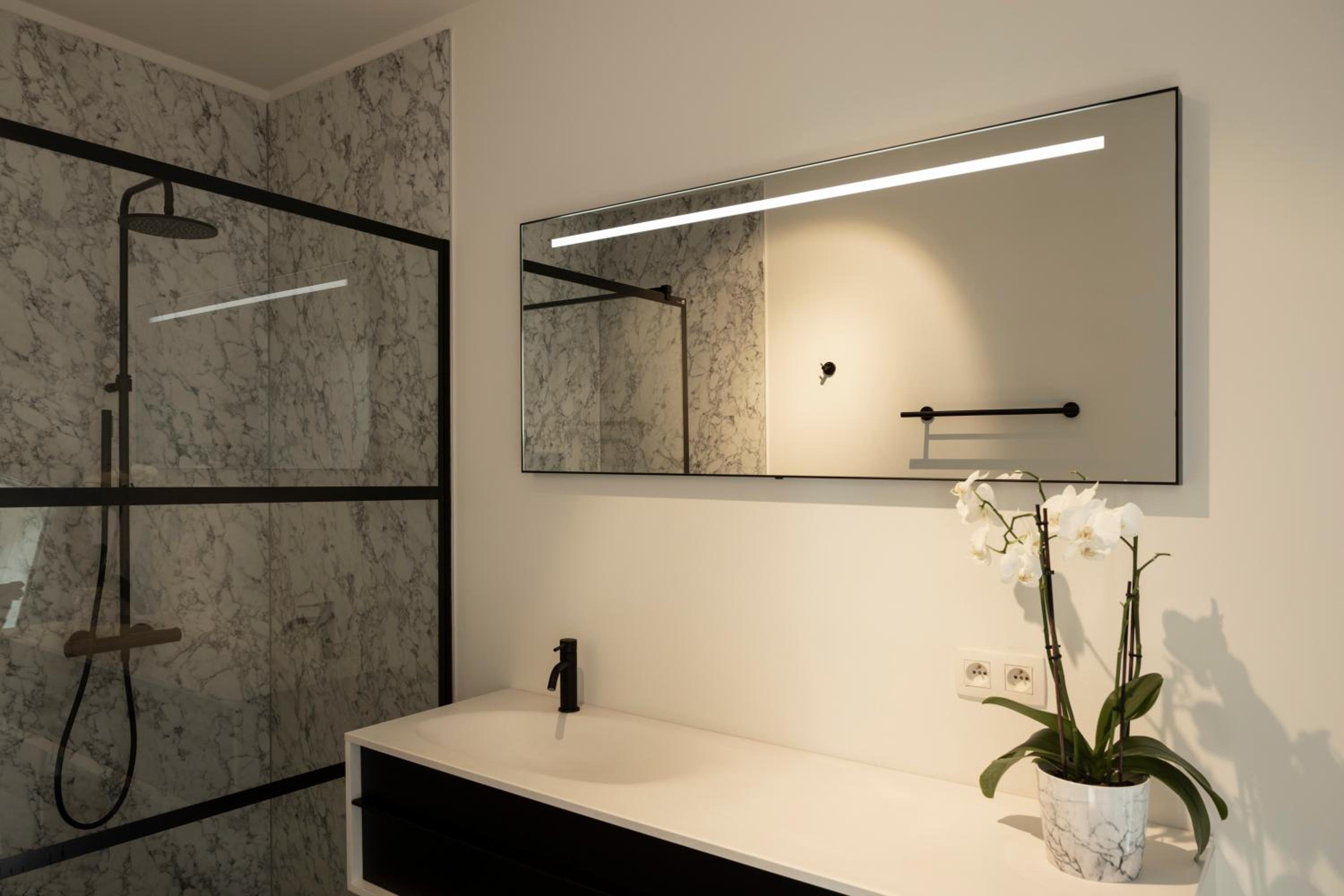 UNIEK appartement - mooiste en hoogste uitzicht op Antwerpen! - incl gratis parking