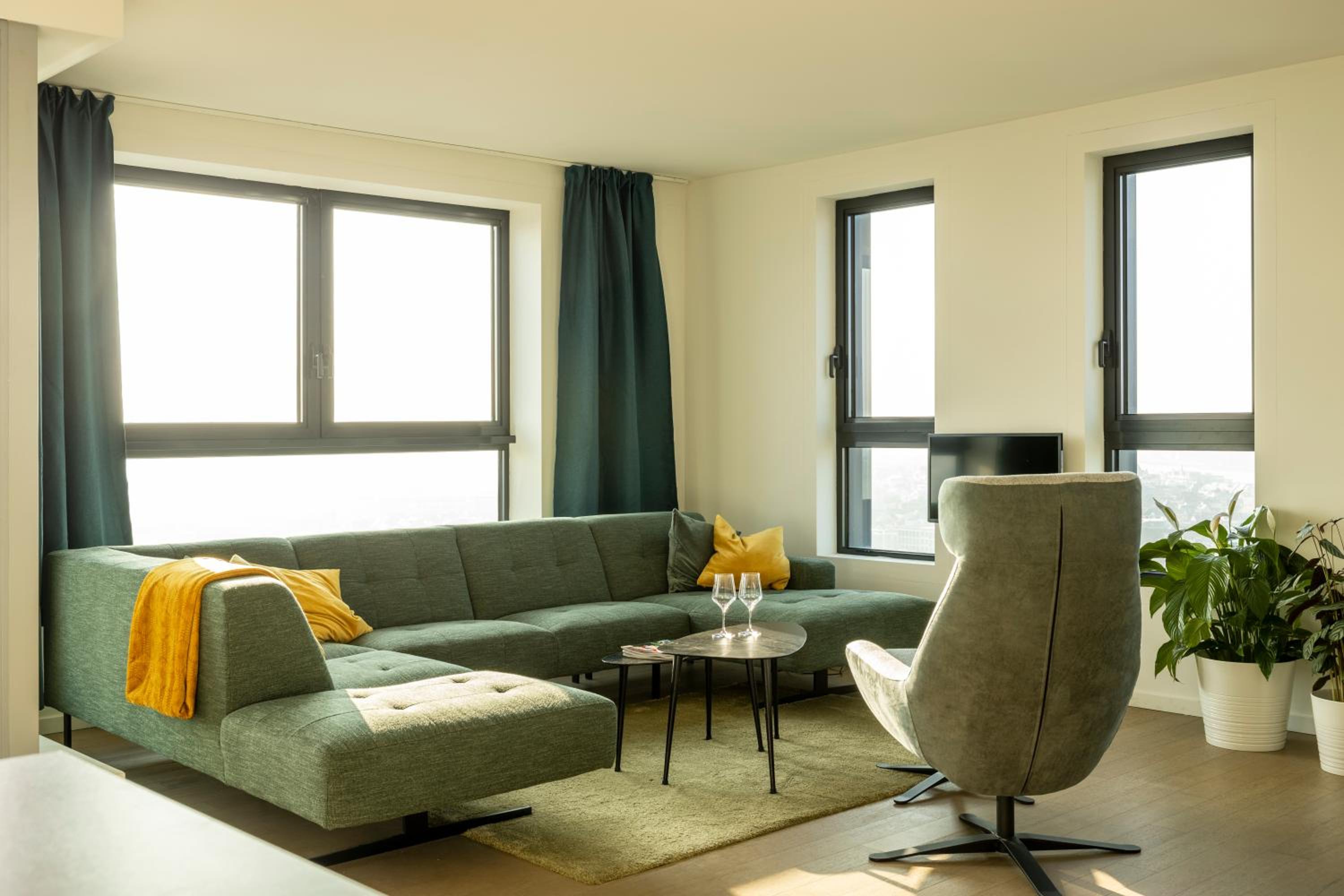 UNIEK appartement - mooiste en hoogste uitzicht op Antwerpen! - incl gratis parking