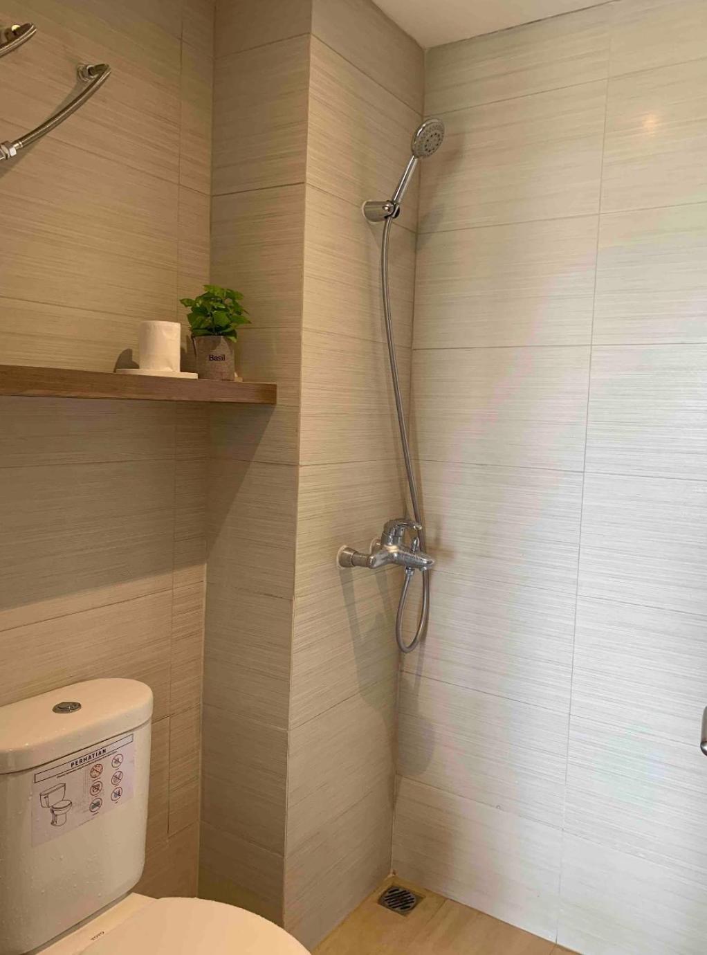 Daymentroom Apartemen R711 2 BR Pasteur Bandung view 4