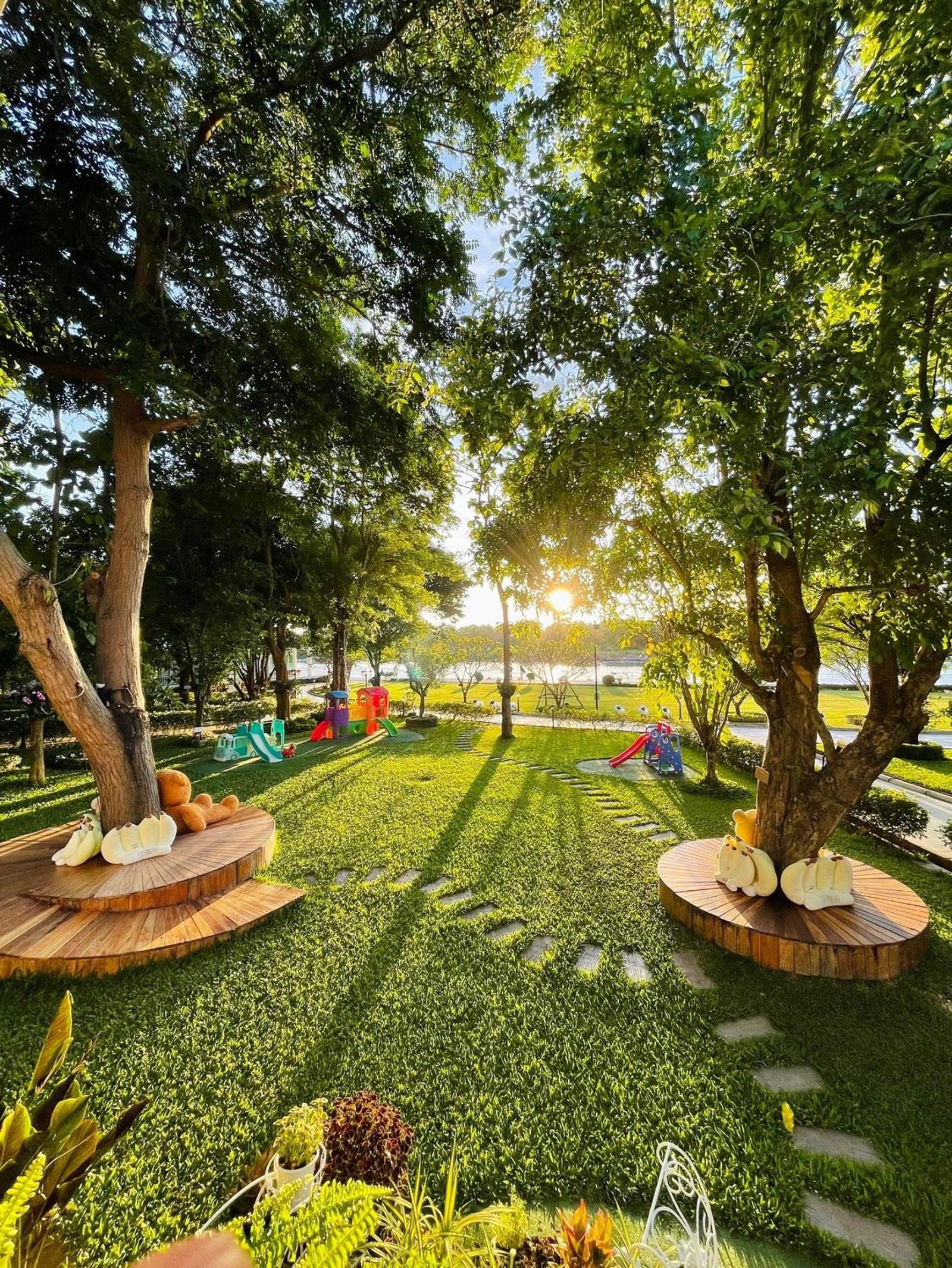 Tubtim Siam River Kwai Resort