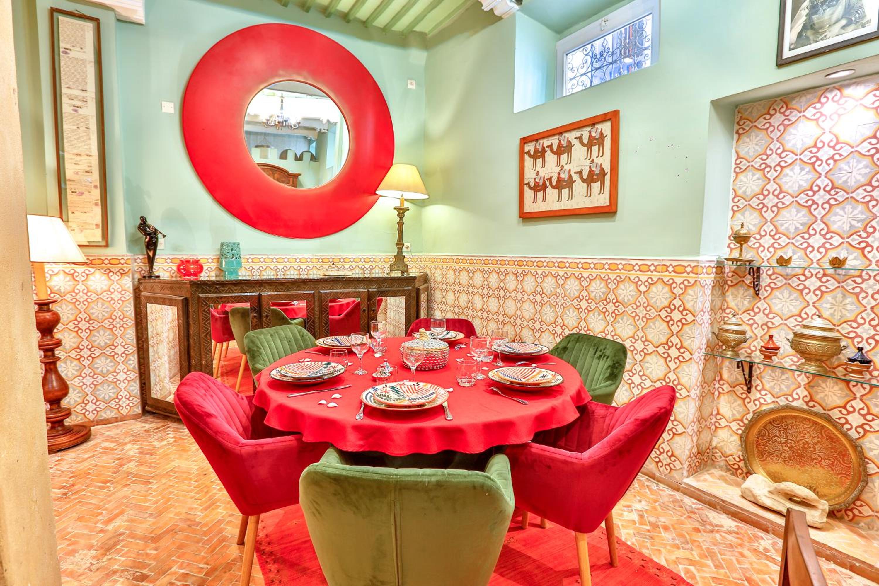 dining