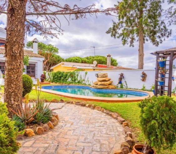Gran Casa con Piscina Privada by Chiclana Dreams