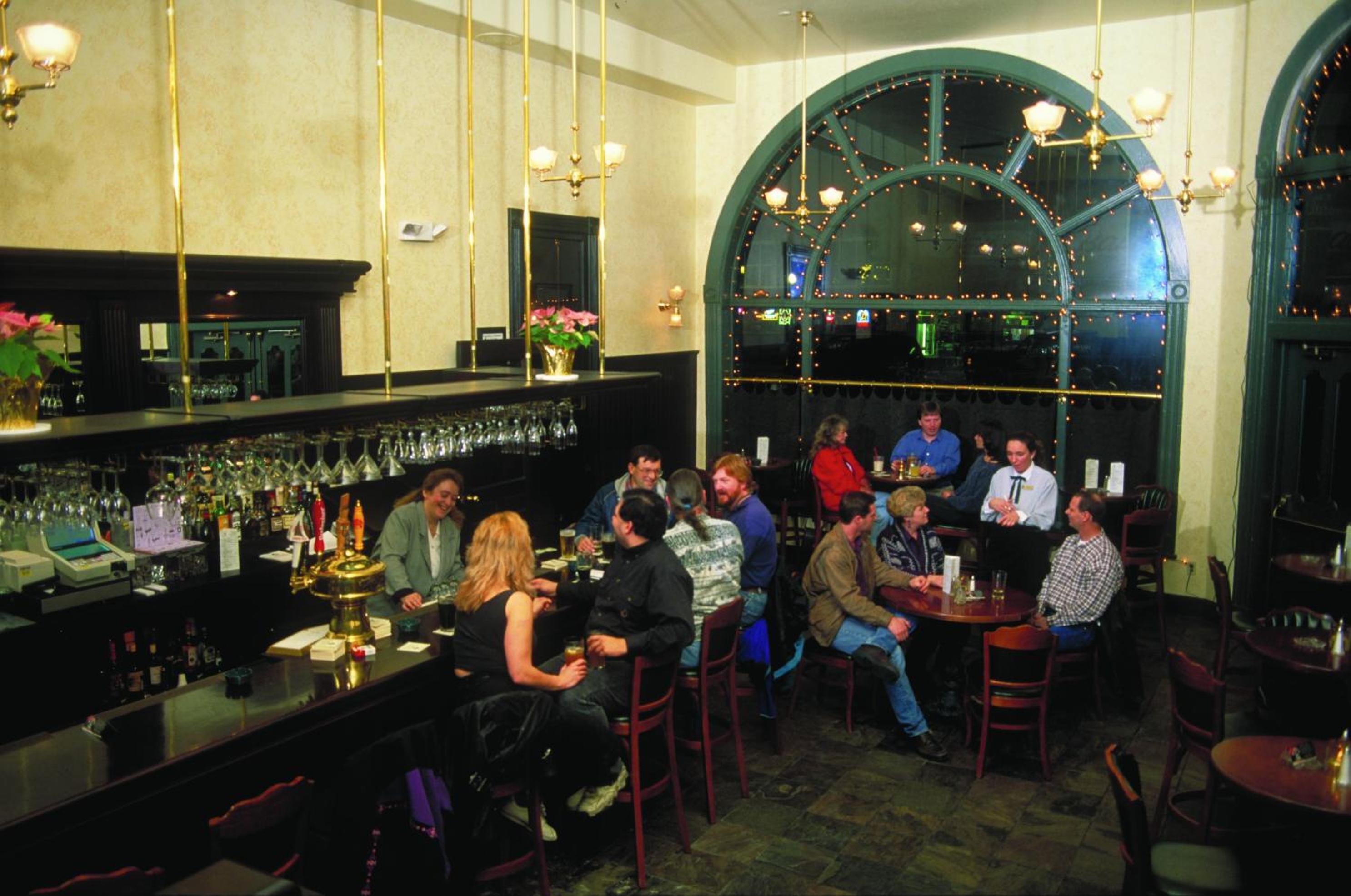 Baker City Vacations - Geiser Grand Hotel - Property Image 5