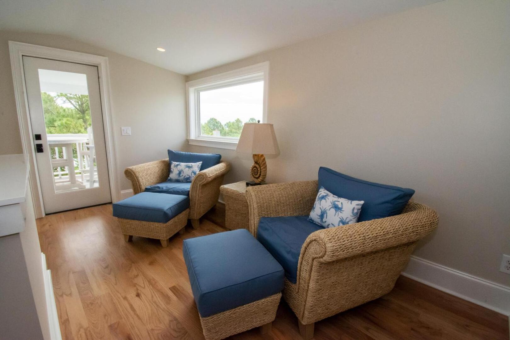 719 Sea Dragon Ln view 3