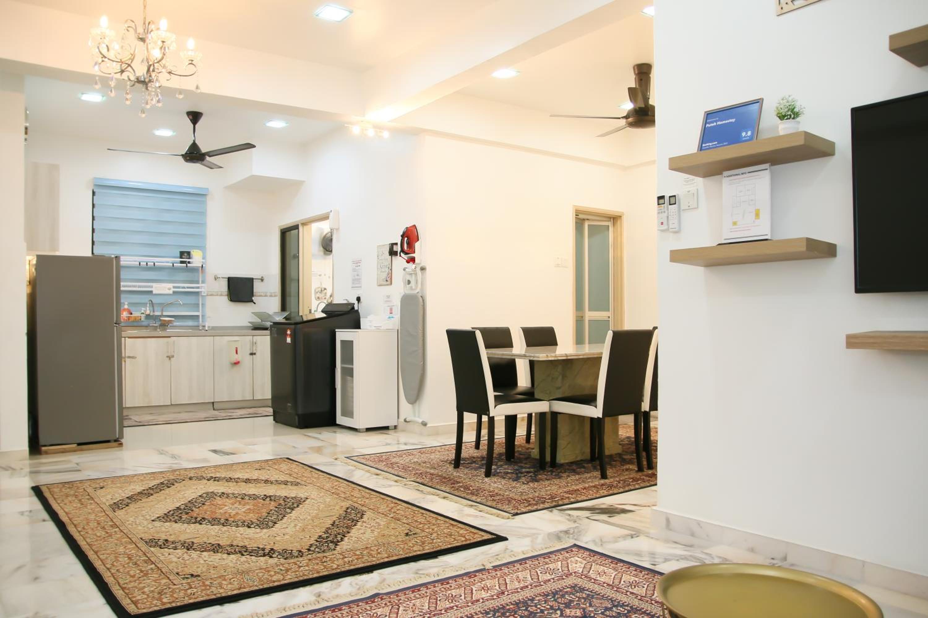 Puteh Homestay photo 8