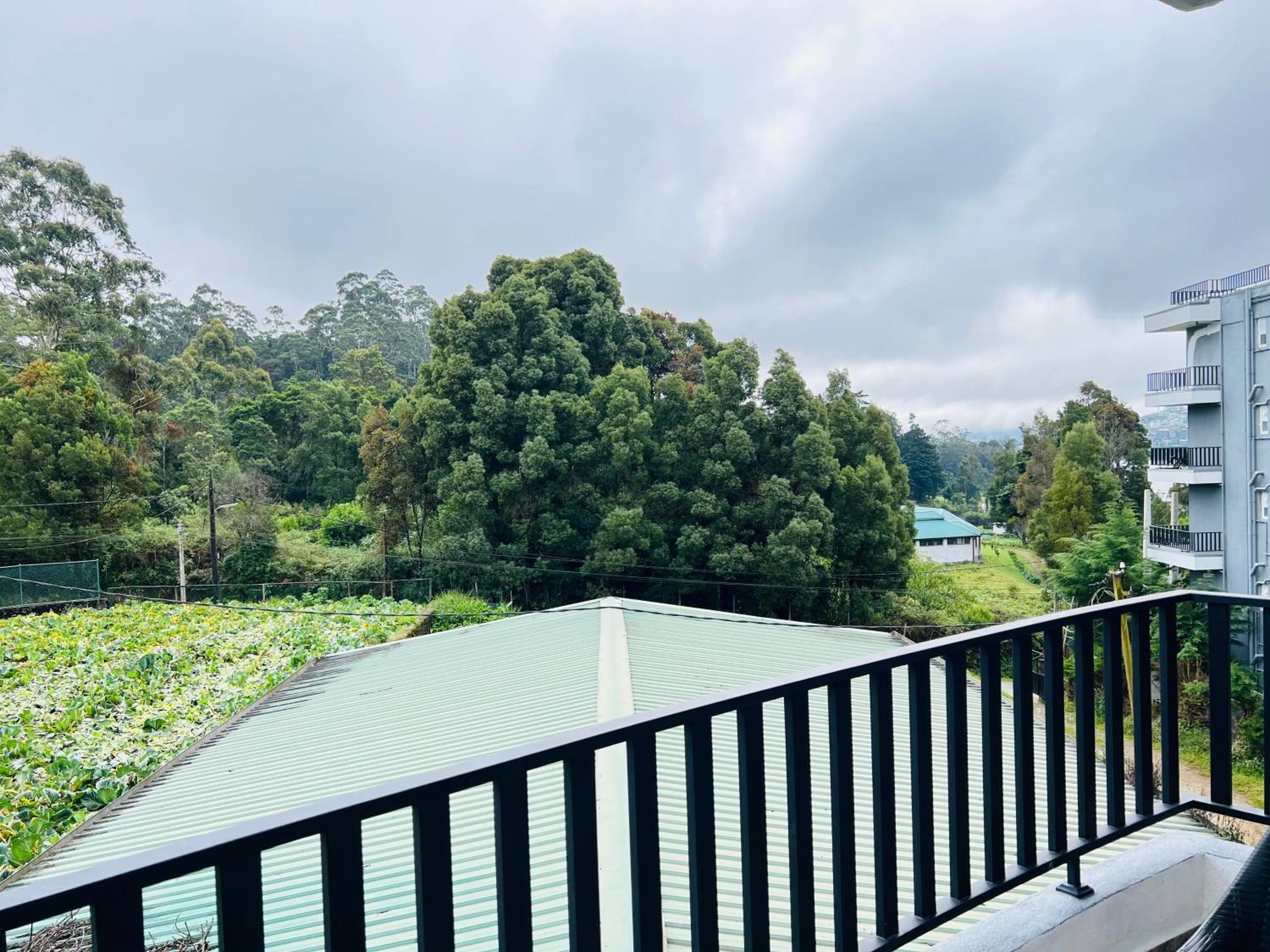 Galway Green - Lake View Luxury Apartment, Nuwara Eliya Sri Lanka view 4