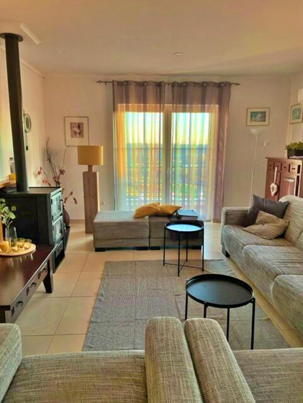 6 Persoons Woning met Zwembad. Rustig gelegen. view 3