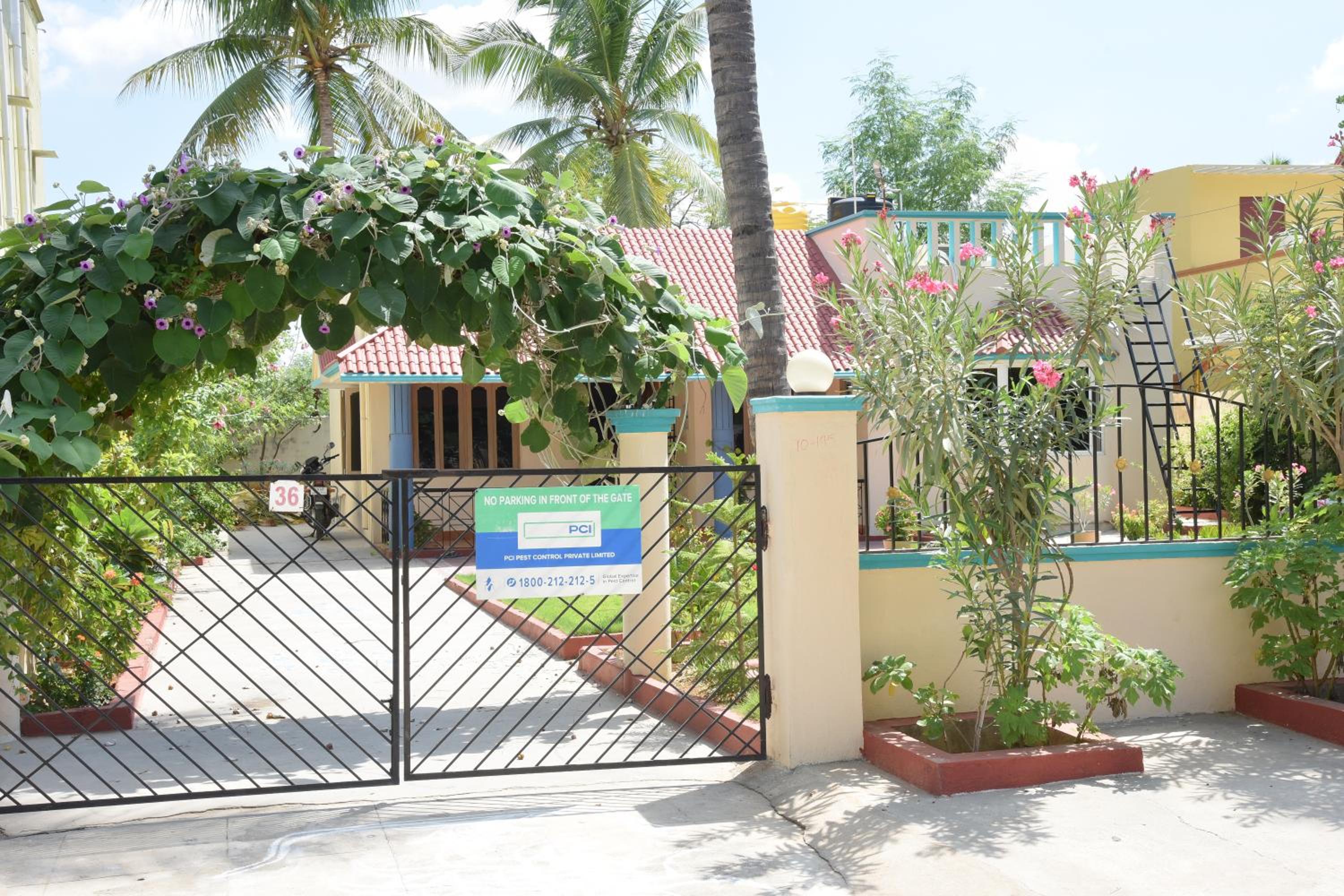 BRUNDHA HOMESTAY Villa with Garden view 3