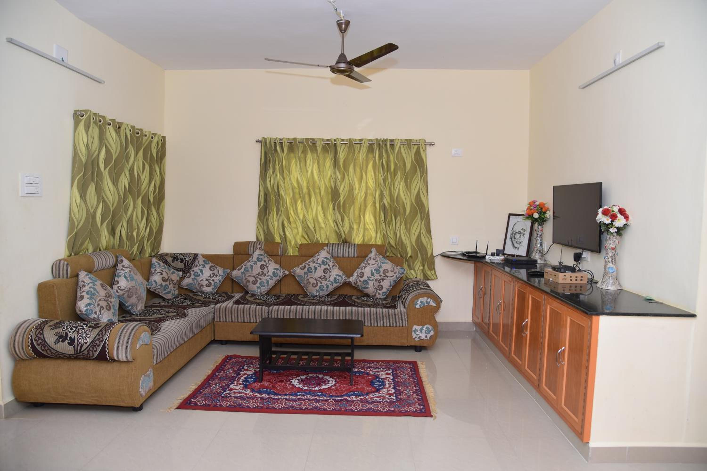 BRUNDHA HOMESTAY Villa with Garden view 2