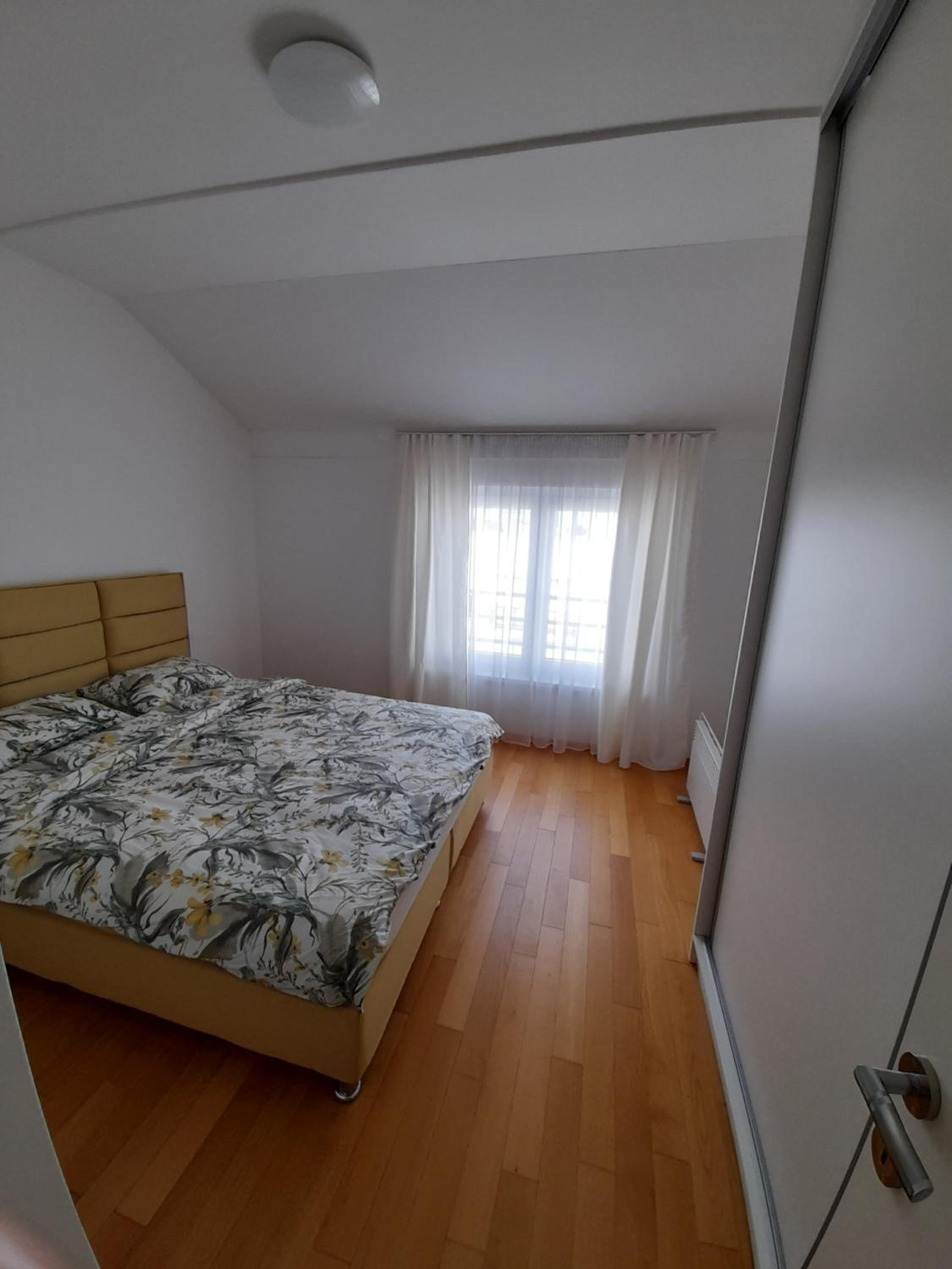 Apartman Lena