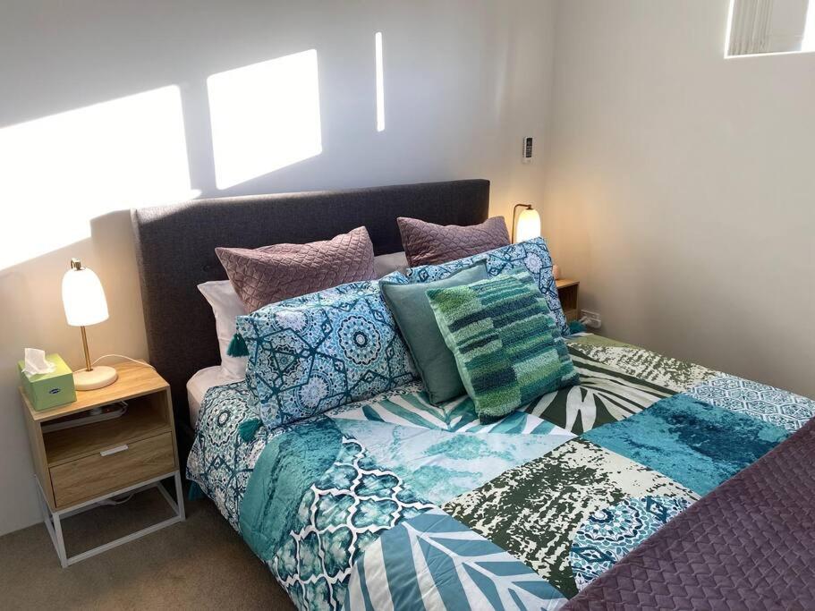 Smart Modern Close City/Airport WIFI/Park/Netflix