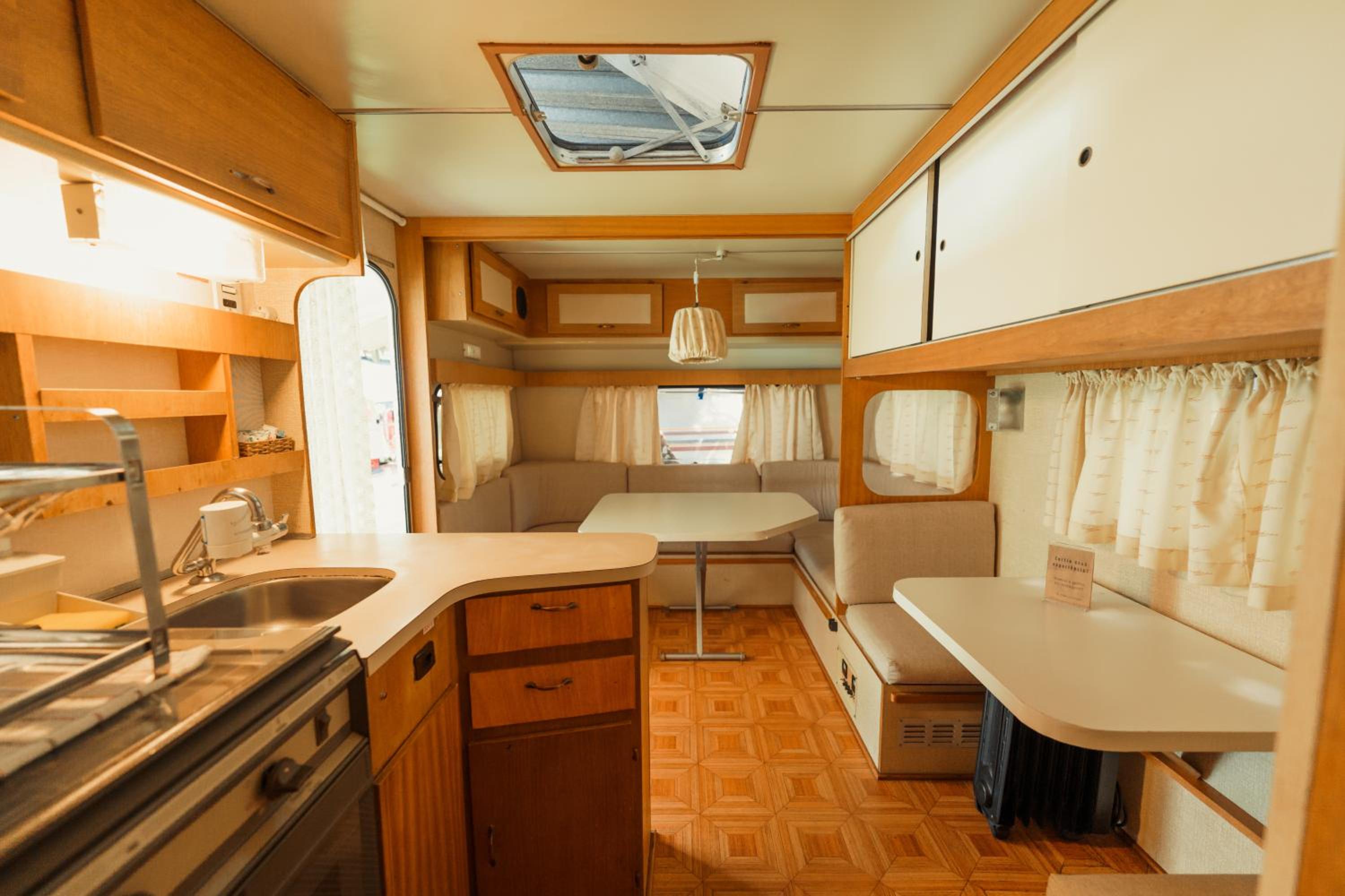 La Brume Trailers
