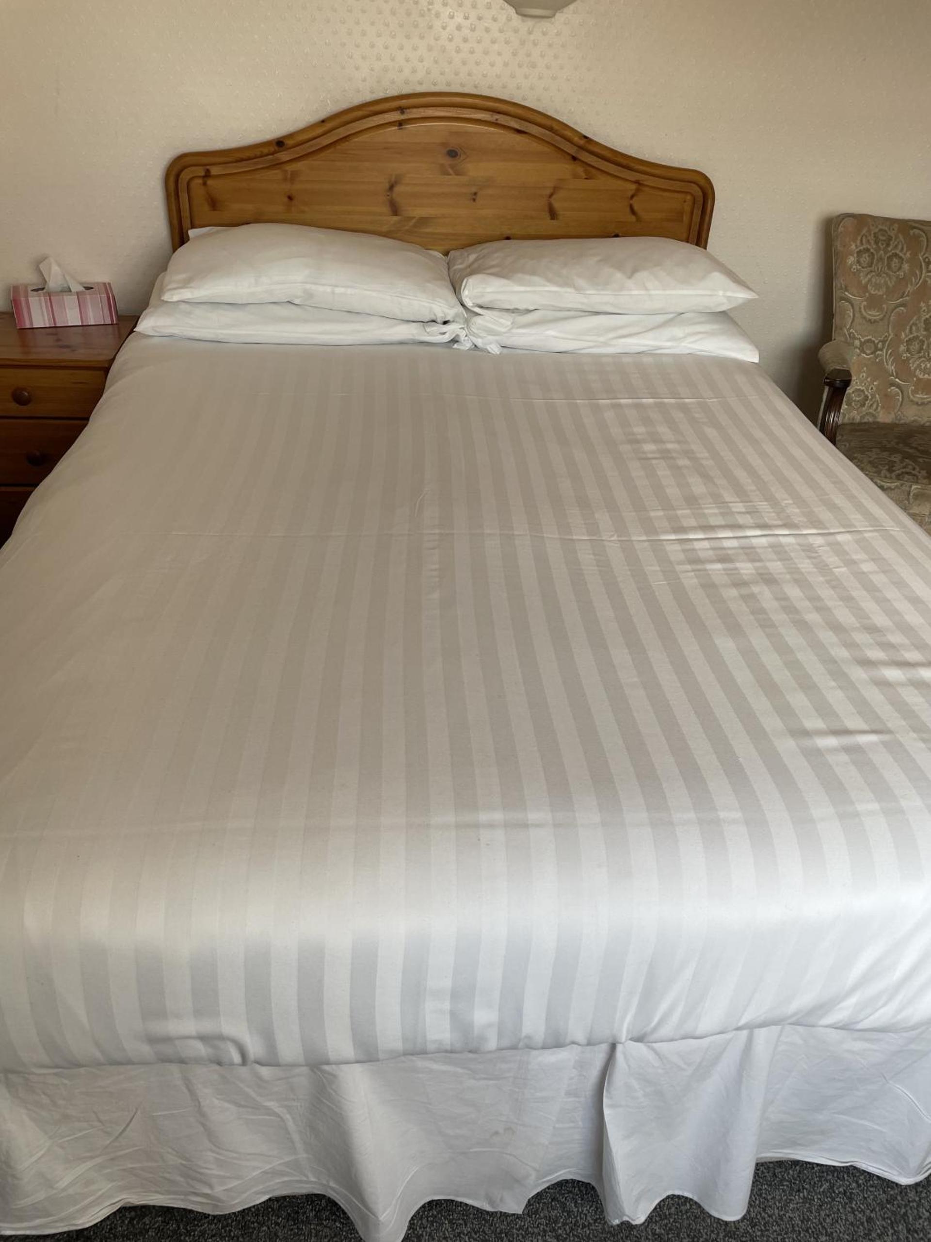 Diamonds Inn Ltd