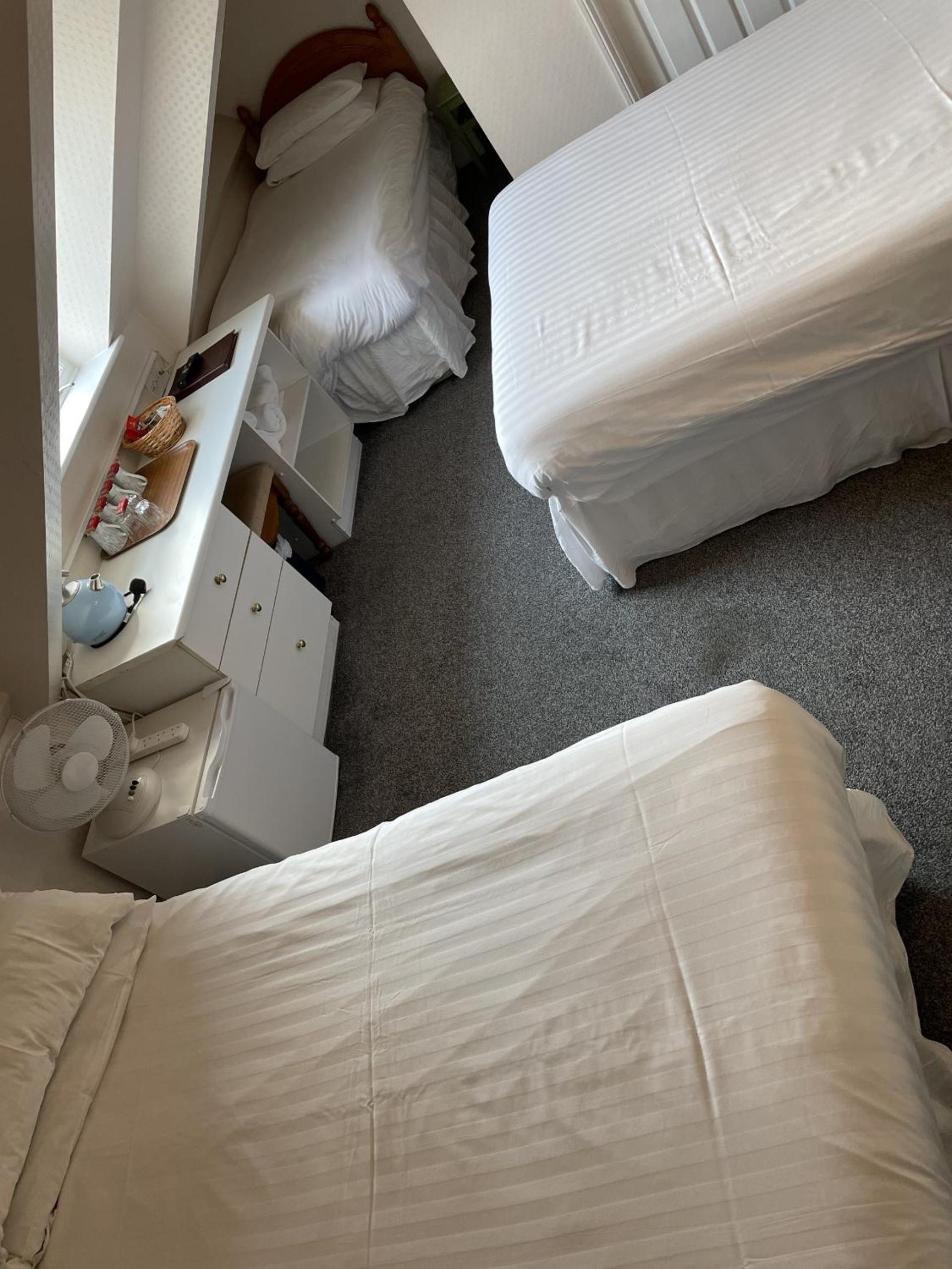 Diamonds Inn Ltd