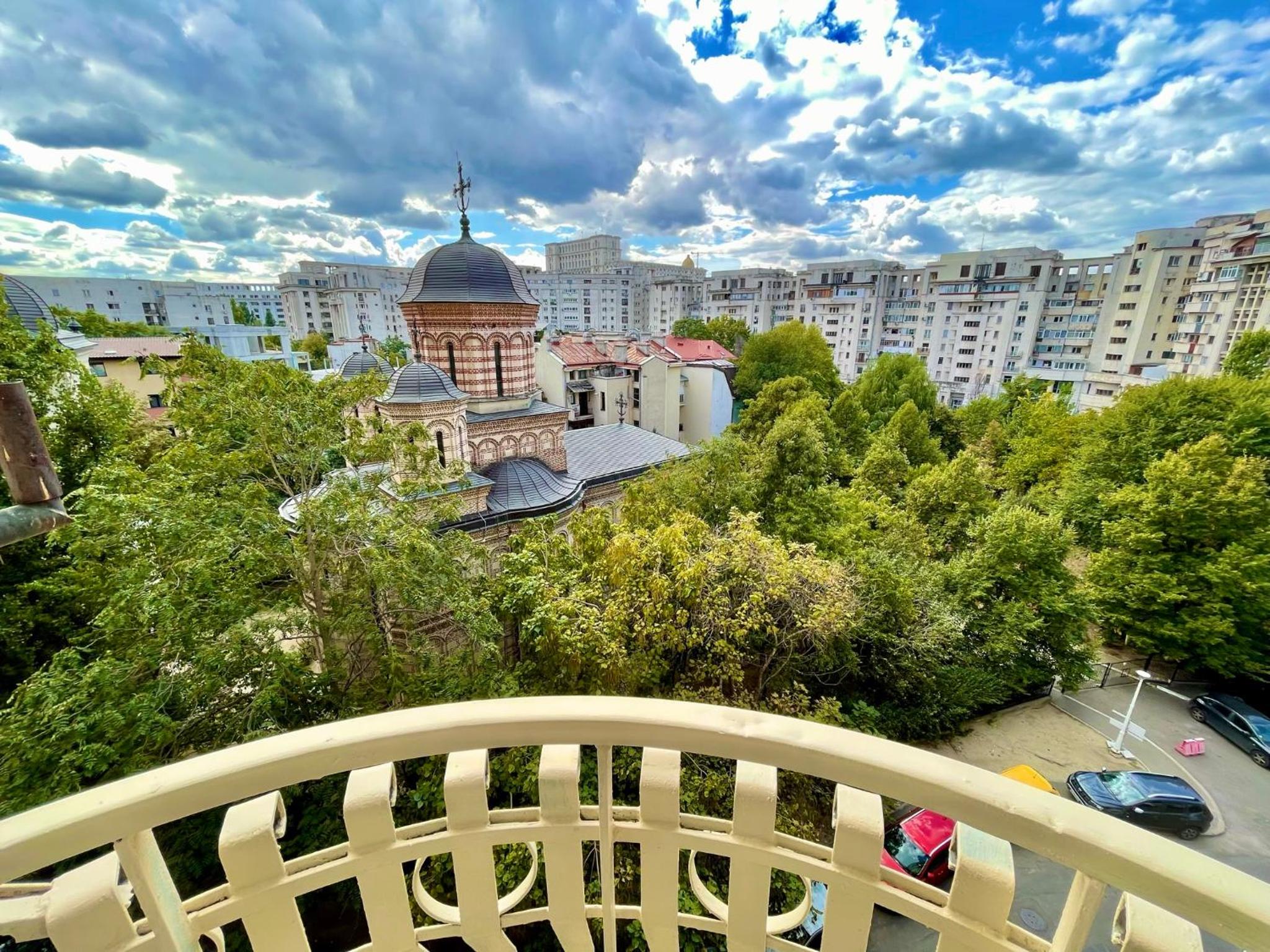 Old City Center River View-4BR-Parliament-Metro-Park
