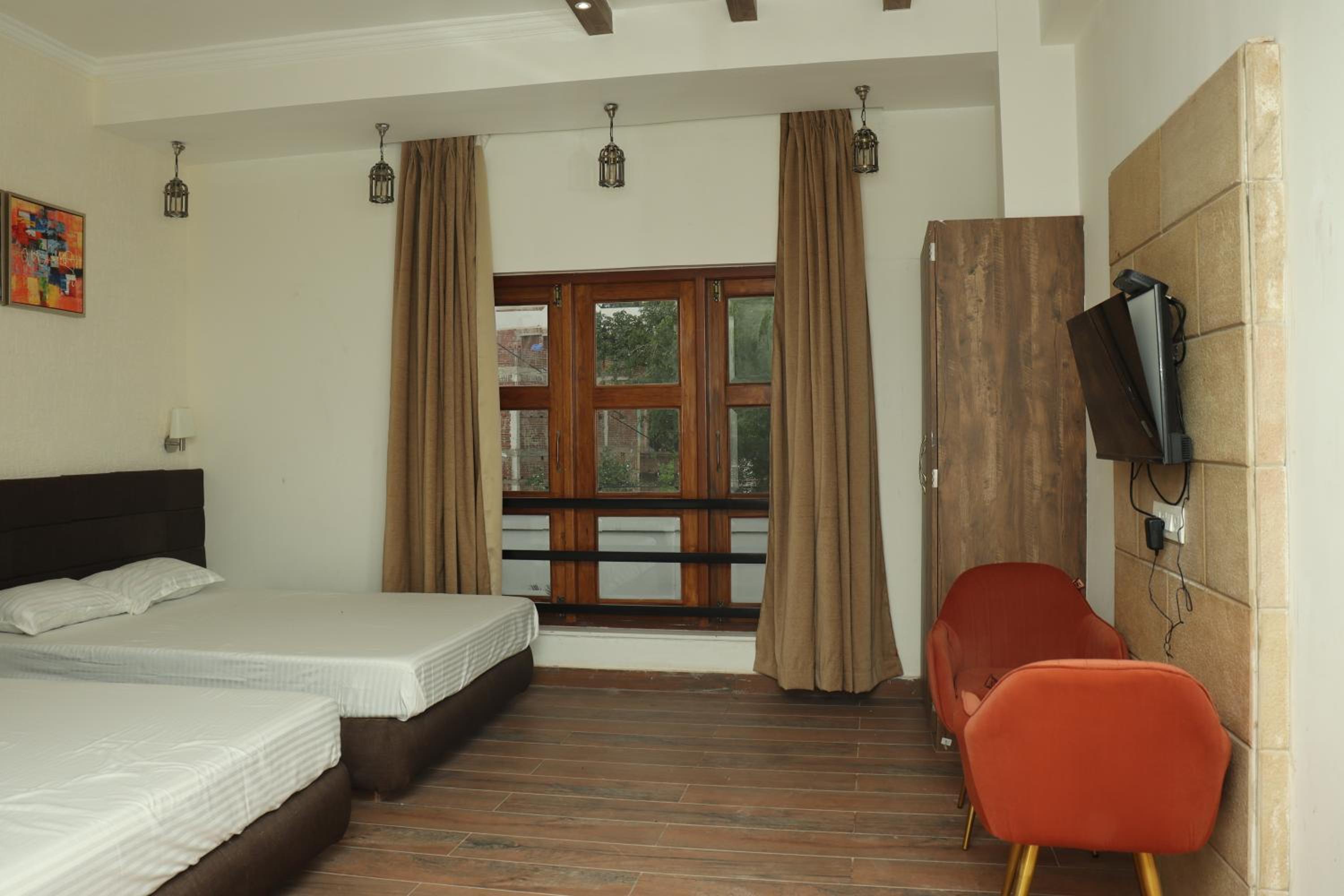 The Stoneberry Resort