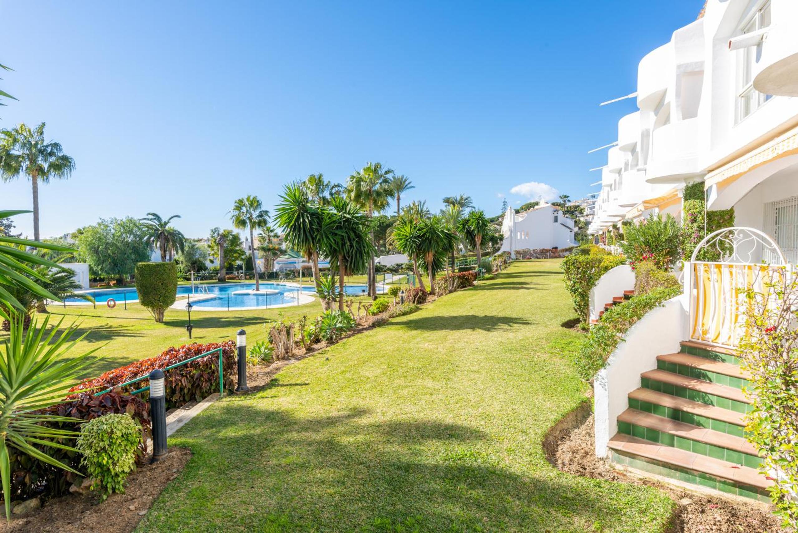 Jardines de Calahonda III view 5