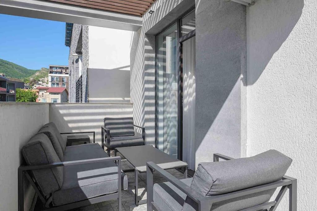 GG Home - new, cozy 2-bedroom apartment in Vake view 2