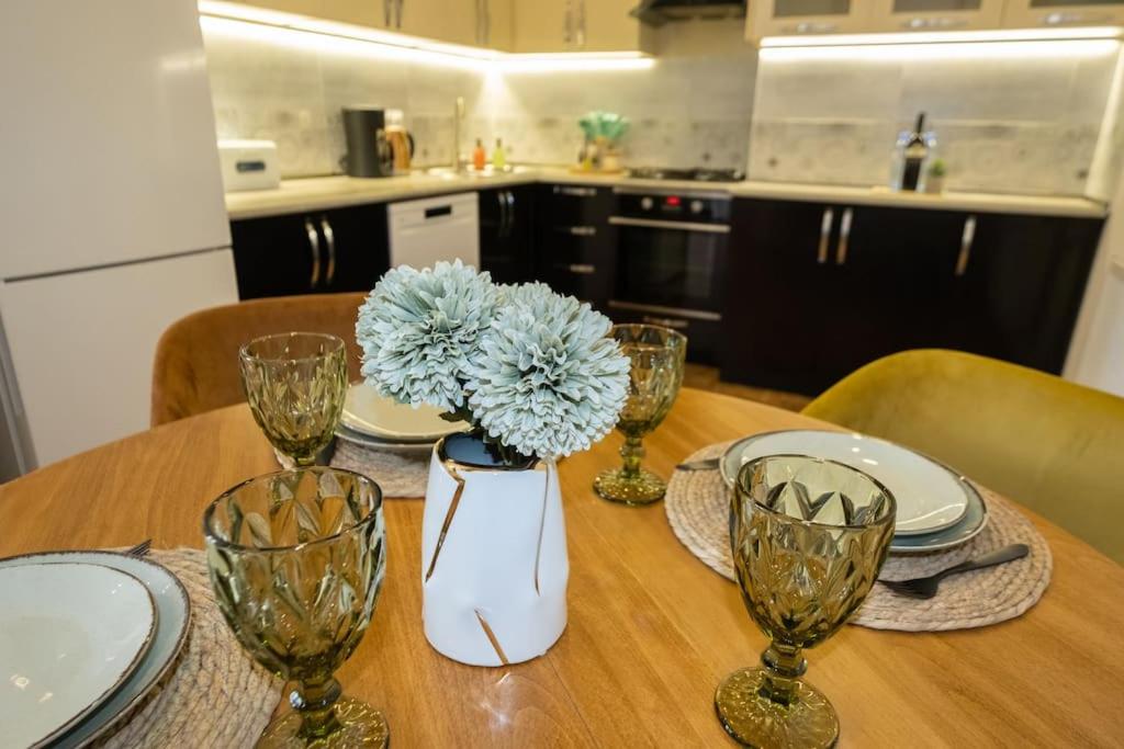 GG Home - new, cozy 2-bedroom apartment in Vake view 3