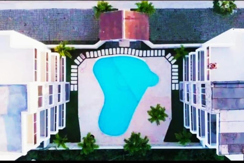 Tropical Blue apartments