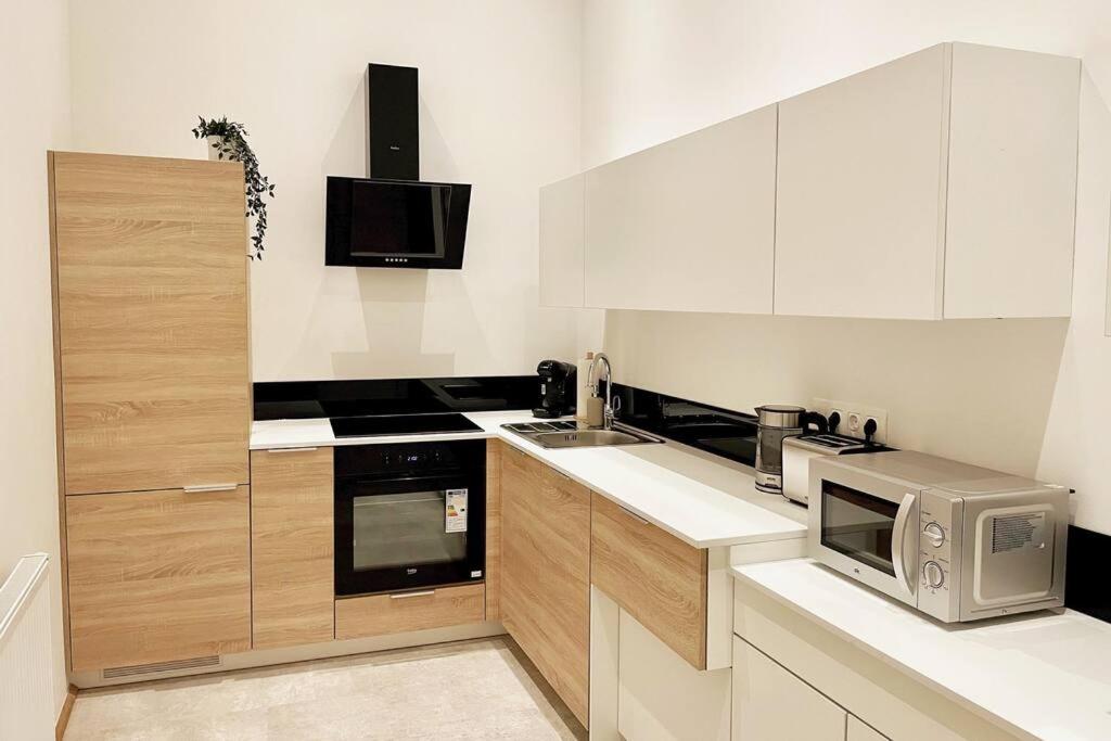 City-Center-Apartment Hip Area, Big & New