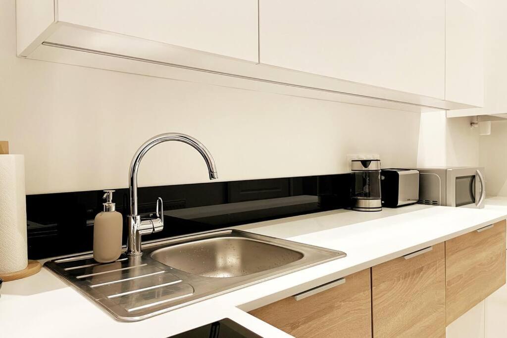 City-Center-Apartment Hip Area, Big & New