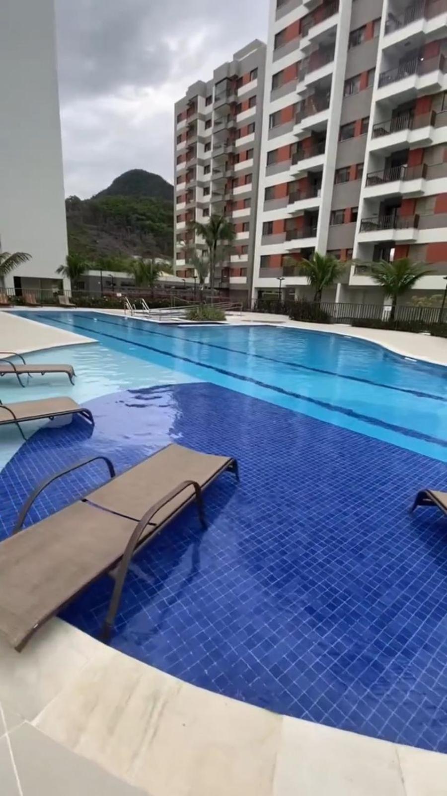 Apartamento clube próximo à praia