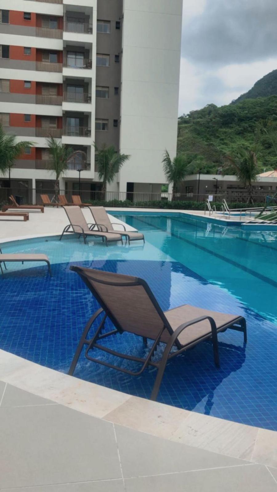 Apartamento clube próximo à praia