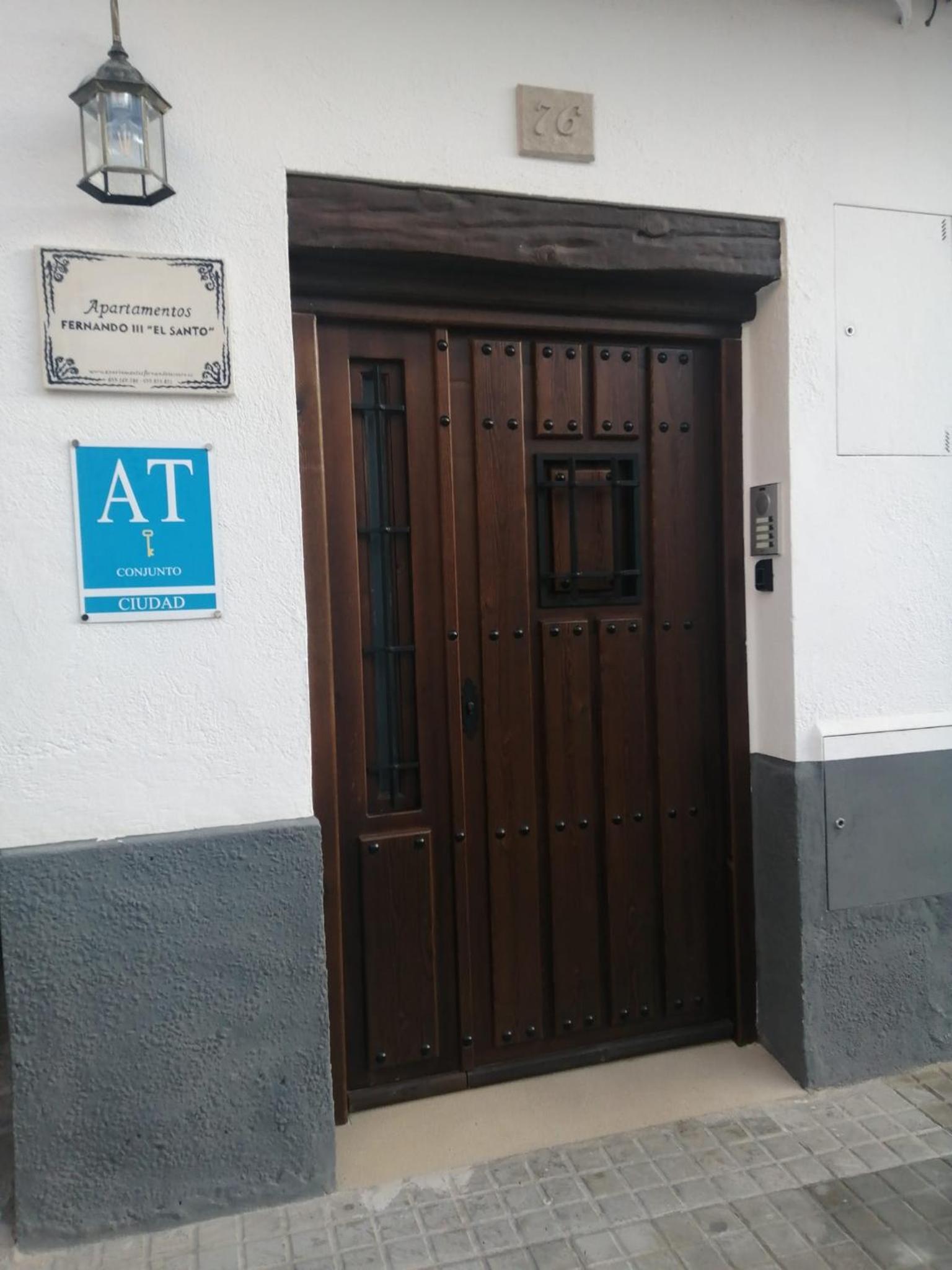 APARTAMENTOS FERNANDO III EL SANTO
