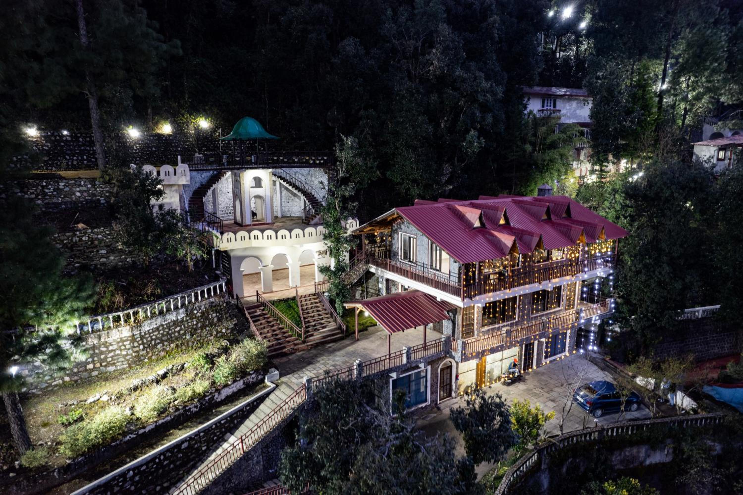 The Canadian Woods Resort