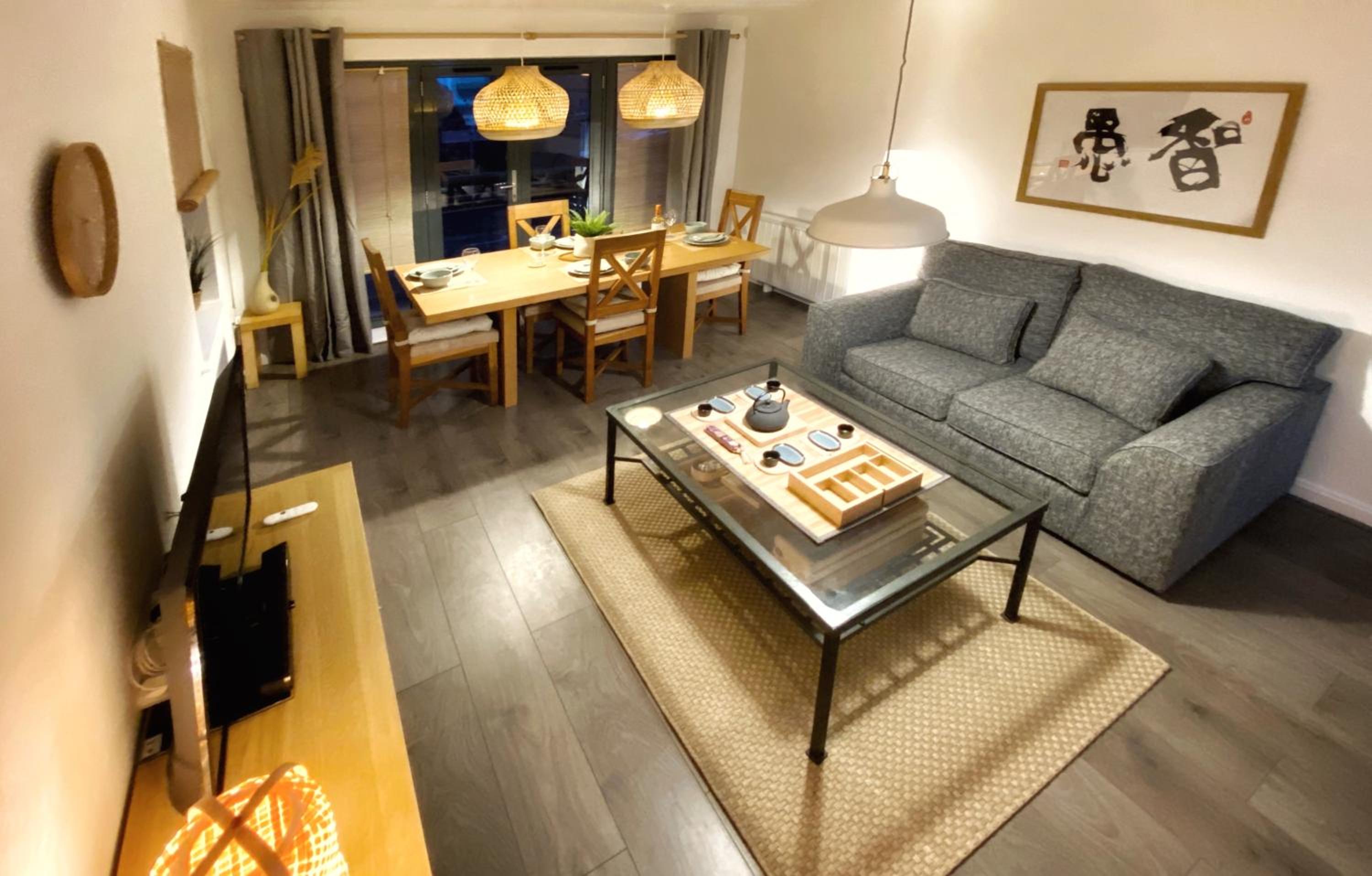 Japanese Style MUJI Two-Bedroom Apt view 3