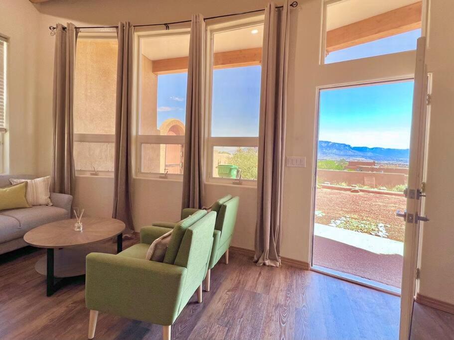 New Mexico Style Home, Stunning Views & Sunrise view 2