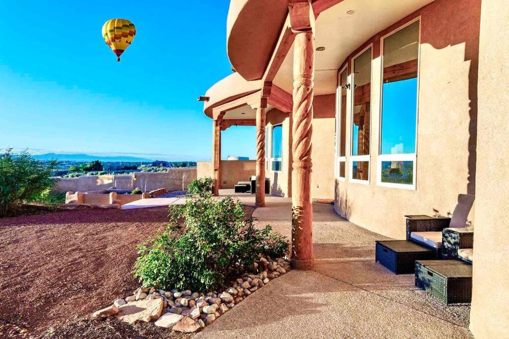 New Mexico Style Home, Stunning Views & Sunrise view 3