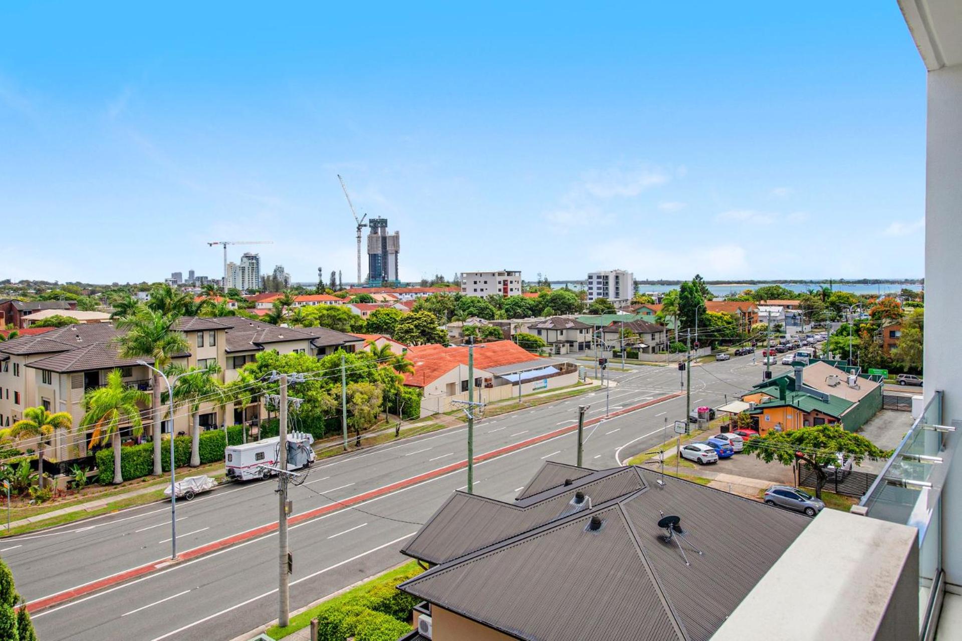 Modern Contemporary Southport Apartment - CoastHM view 2