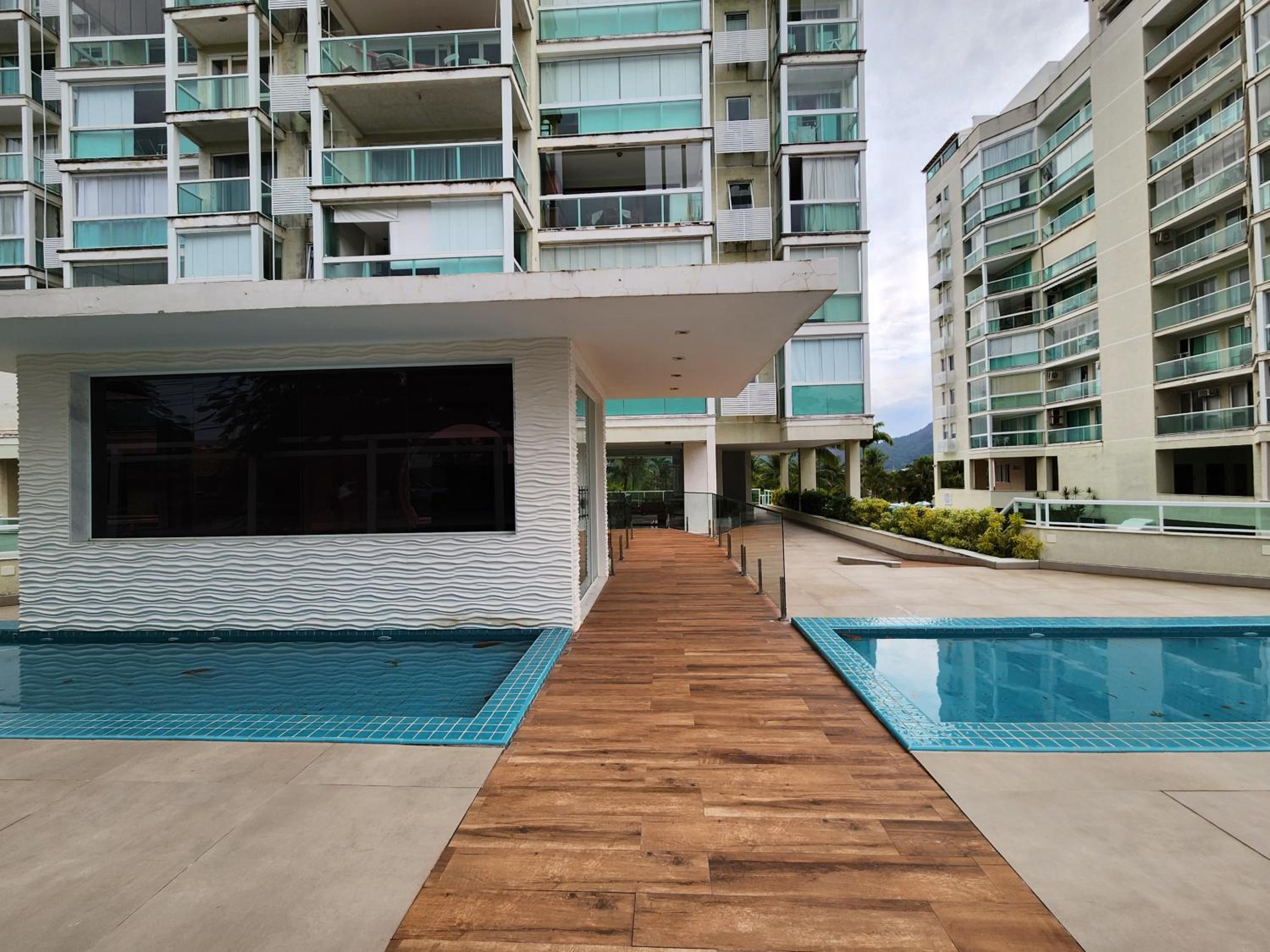 Apart Hotel Alecrim Praia de Camboinhas com Marina pe na areia