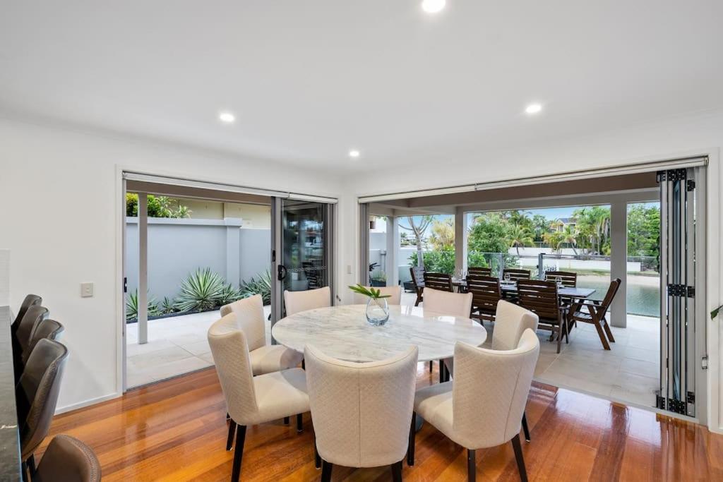 Sorrento Waterfront Retreat & Pool
