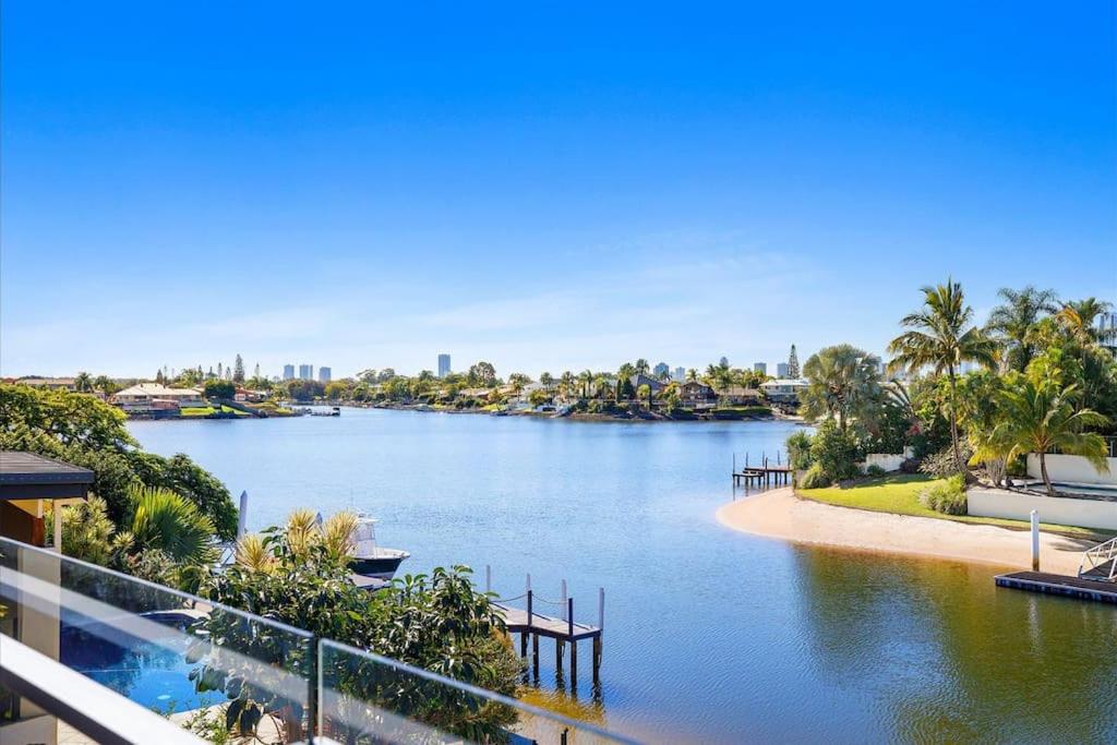 Sorrento Waterfront Retreat & Pool