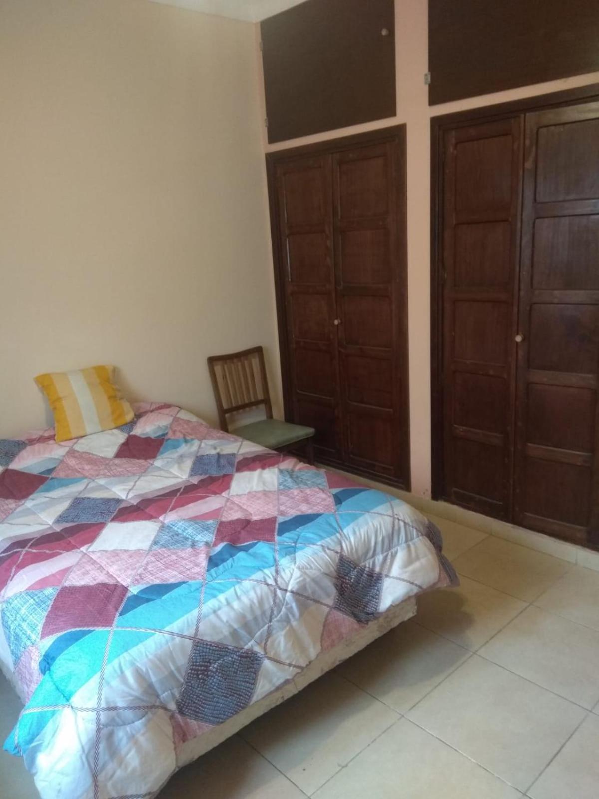 casa amplia, cómoda y céntrica para 5 personas