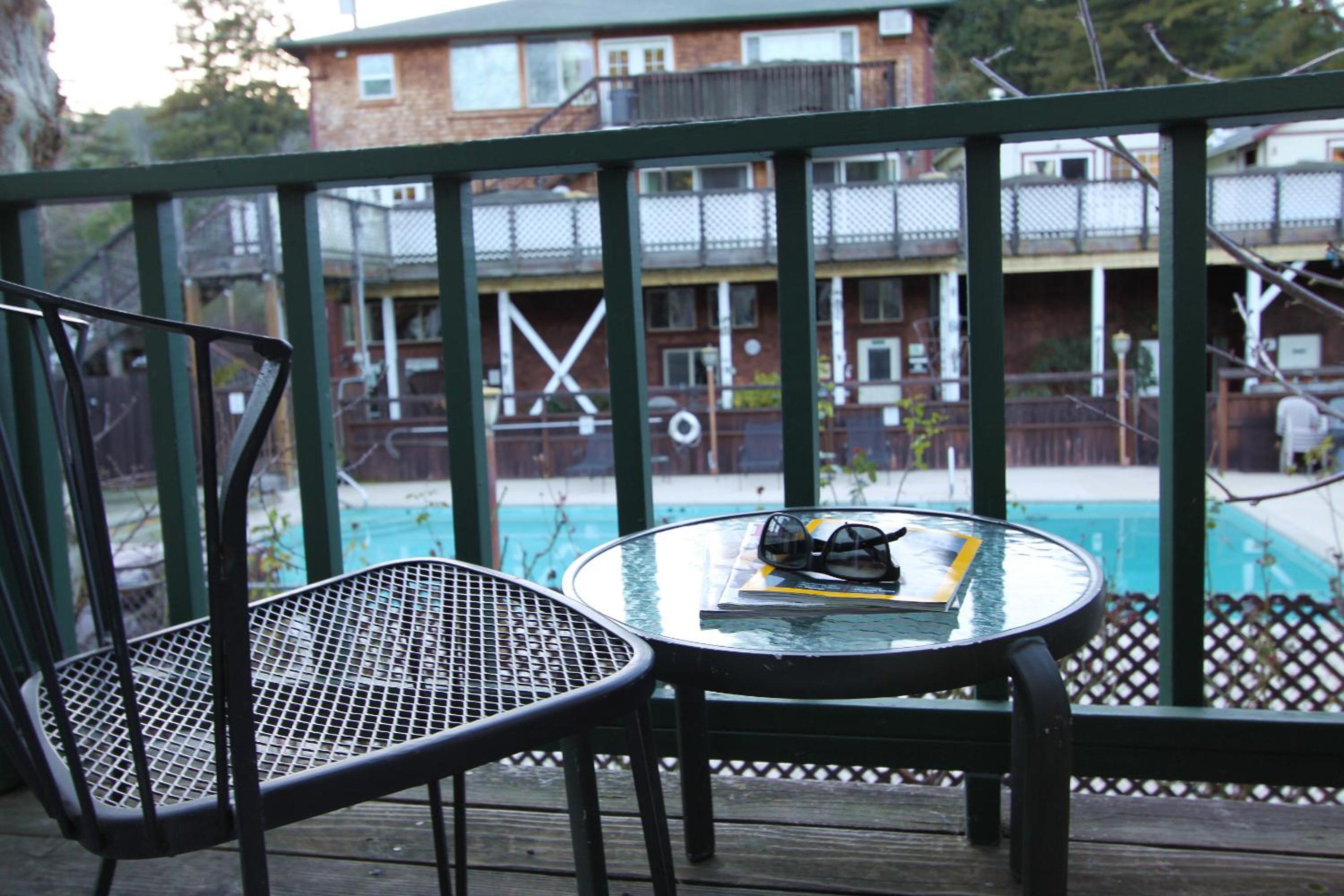 The Woods Hotel - Gay LGBTQ Cabins