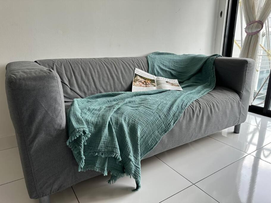 Platino 2BR ParadigmMall Netflix By STAY