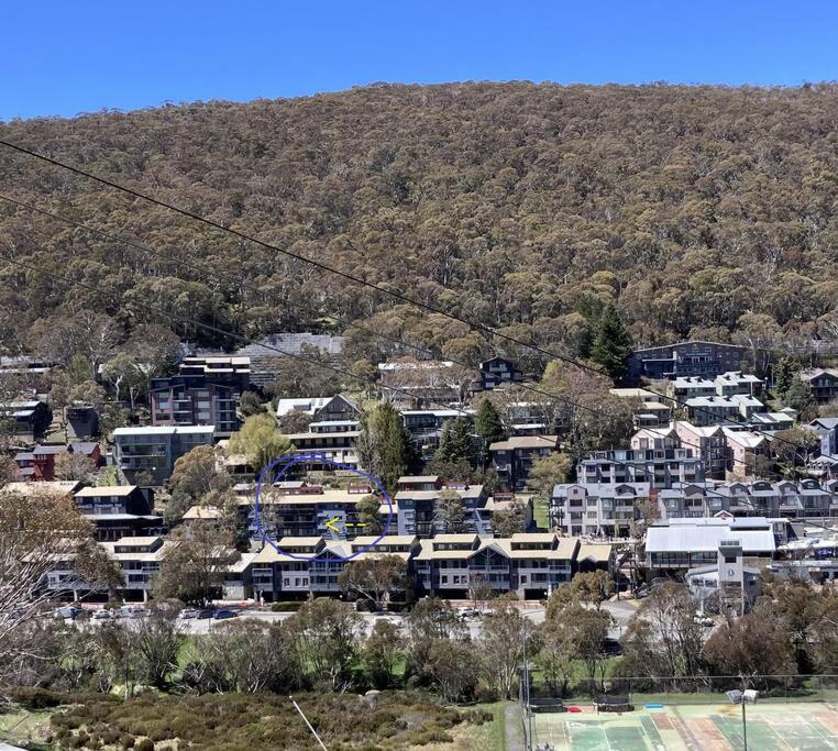 Hotel Ski, Mtn Bike or Hike from the heart of Thredbo - Image 1