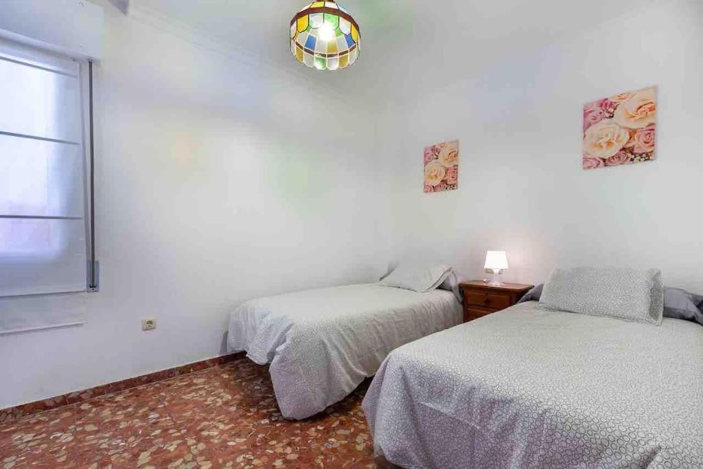 apartamento cala del moral pegado al mar