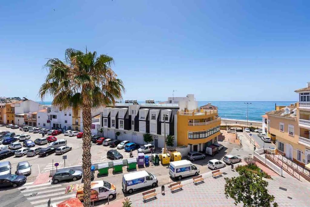 apartamento cala del moral pegado al mar