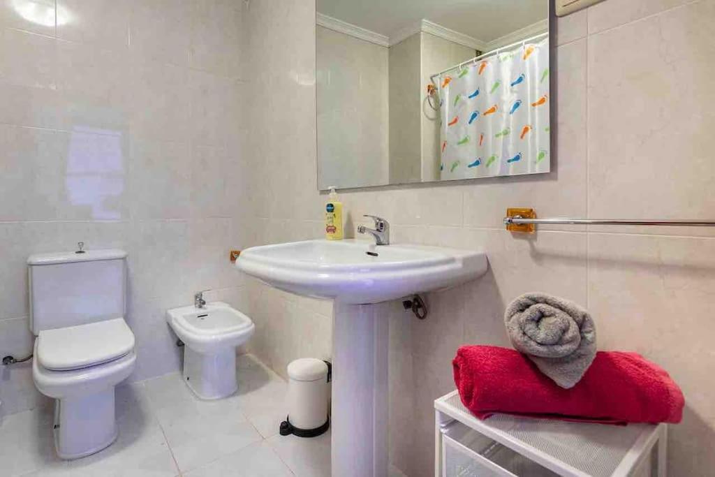 apartamento cala del moral pegado al mar
