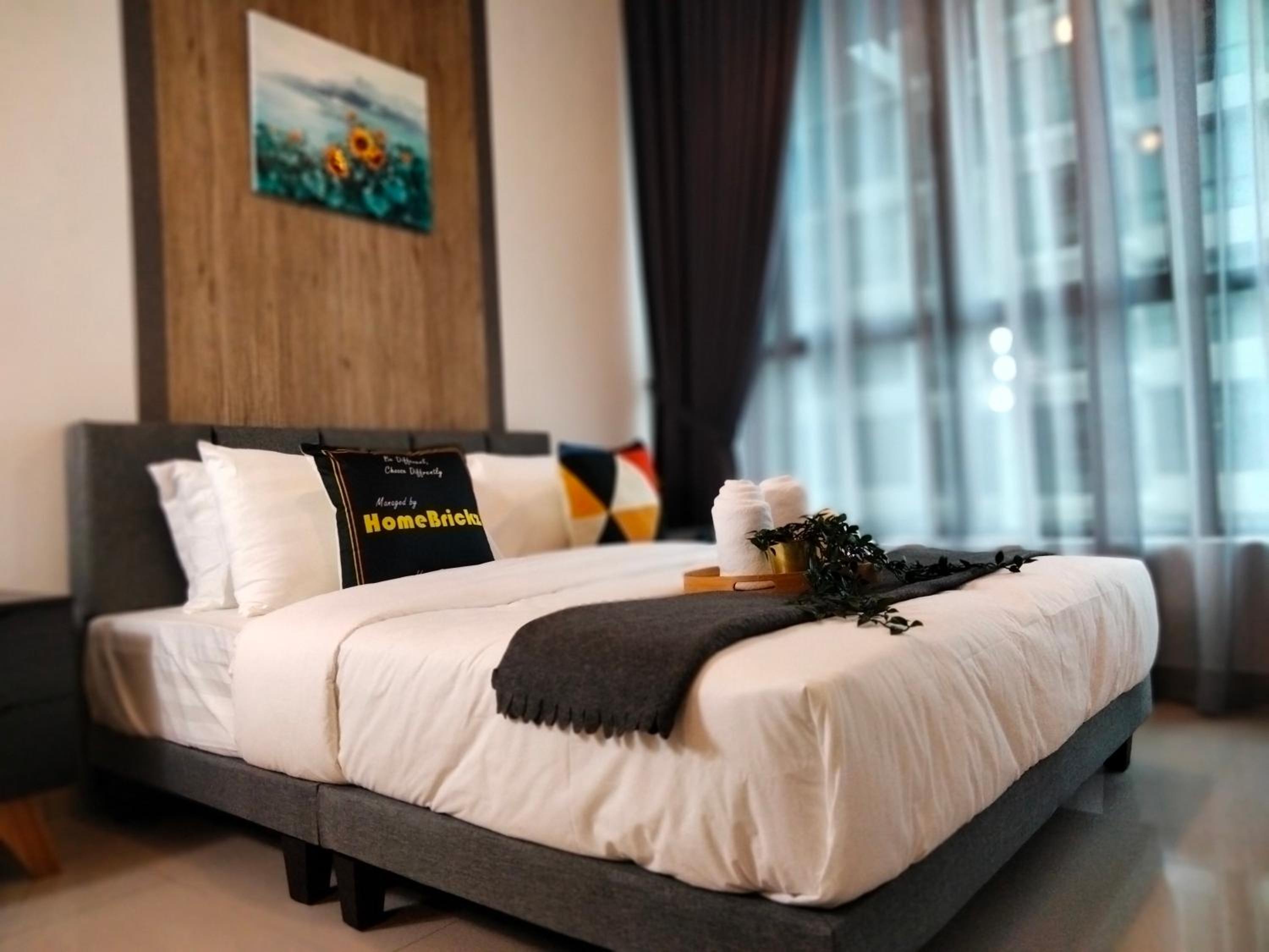 Lav Un Service Suite KL by HomeBrickz