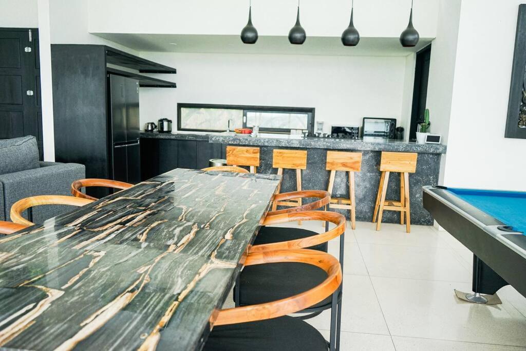 Luxury Villa Ocean View Sunset View Mandalika Circuit View view 5